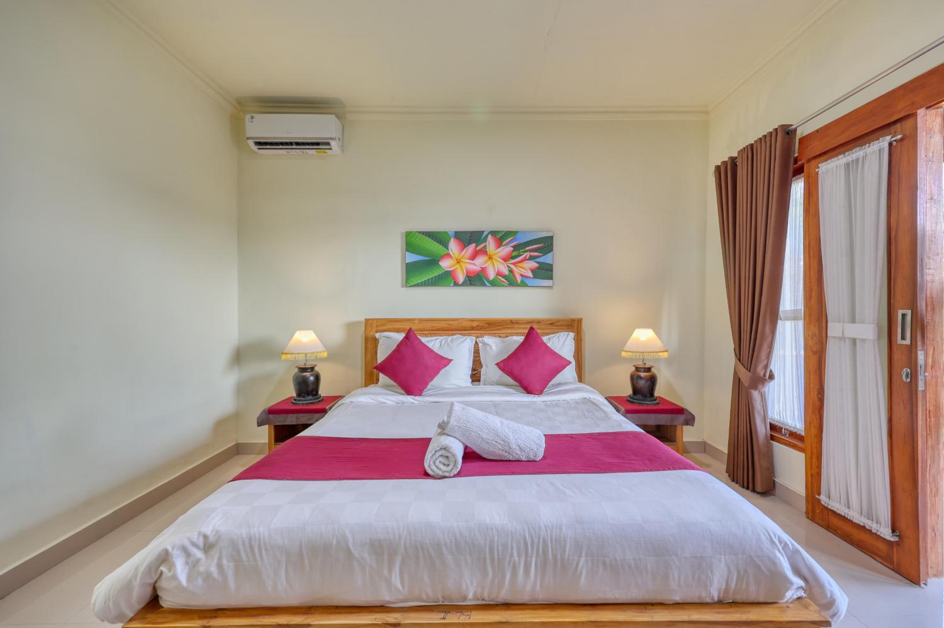 Deluxe Double Room - Photo 12