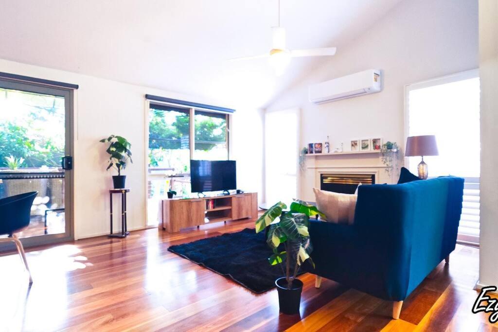 Three-Bedroom House photo 1