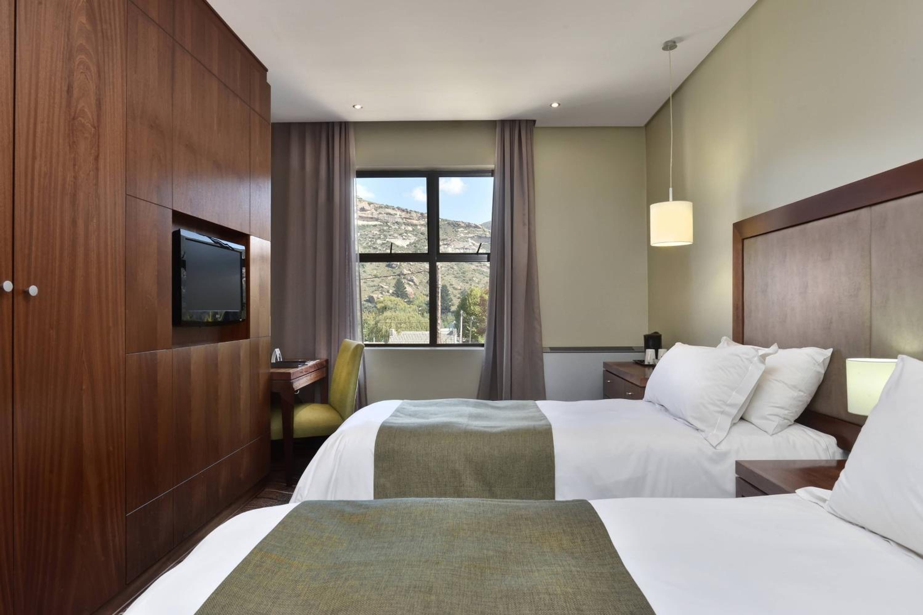 Guest room, 2 Twin/Single Bed(s) - Photo 4
