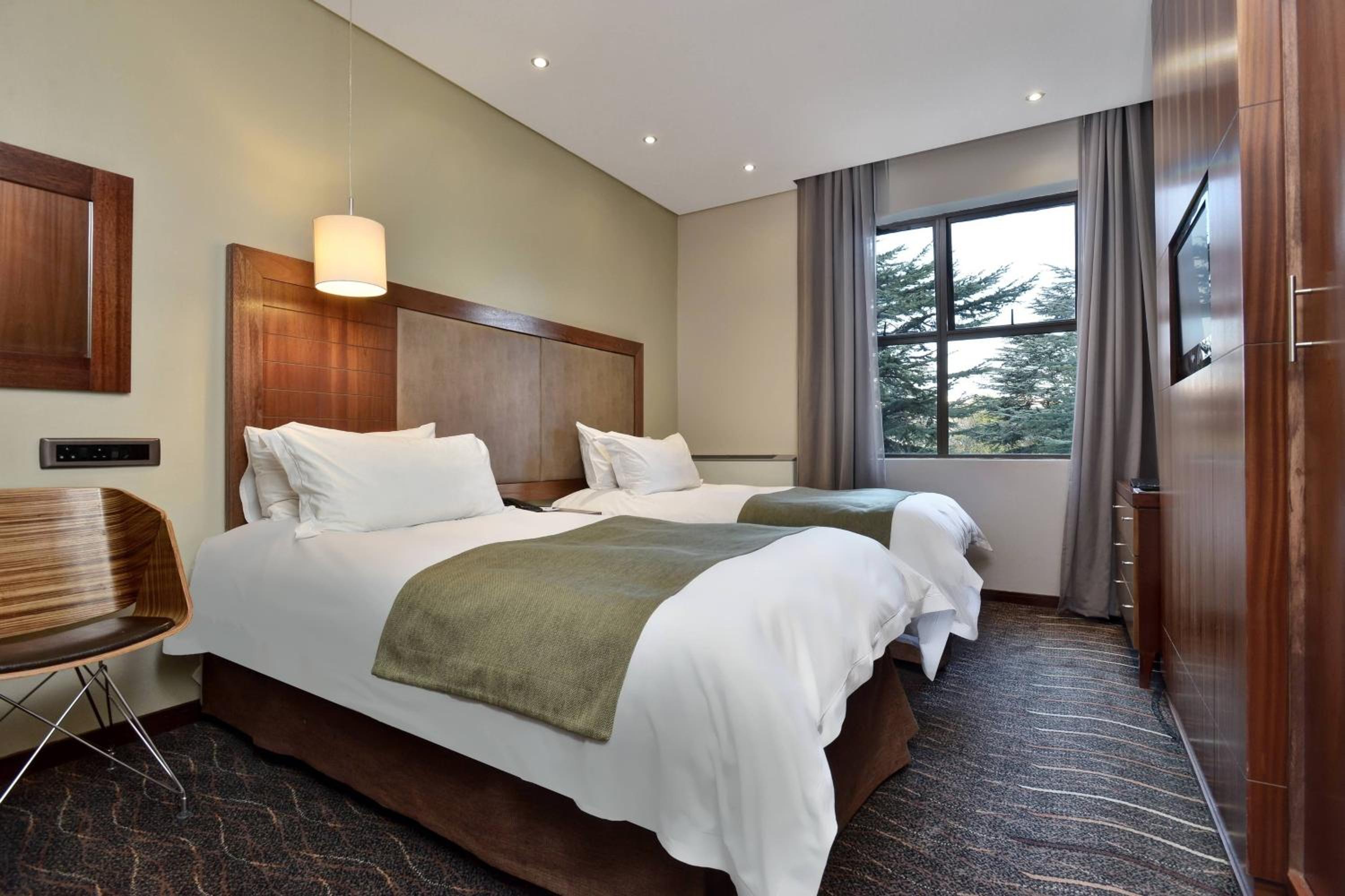 Guest room, 2 Twin/Single Bed(s) - Photo 6