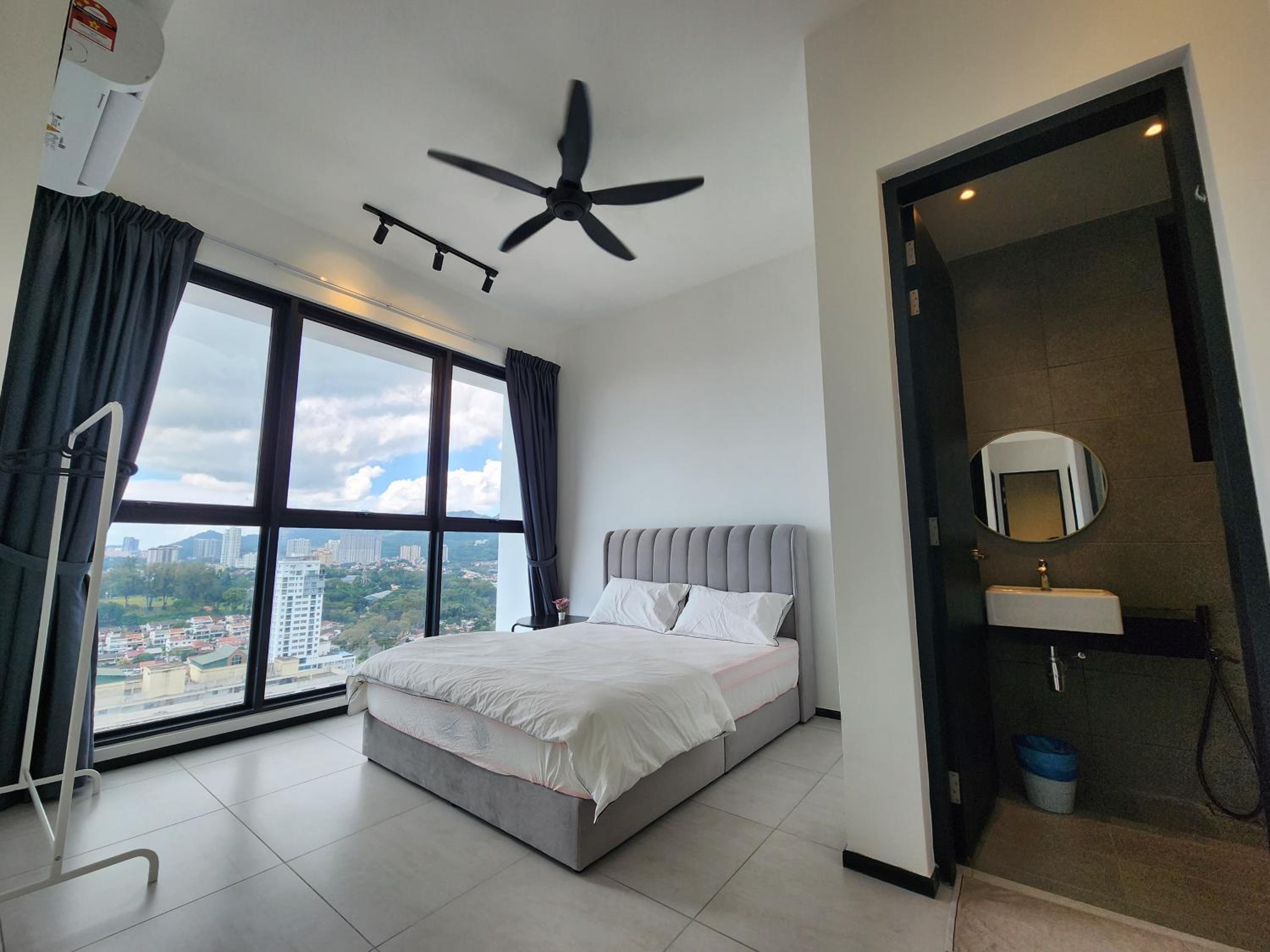 Deluxe Suite photo 2