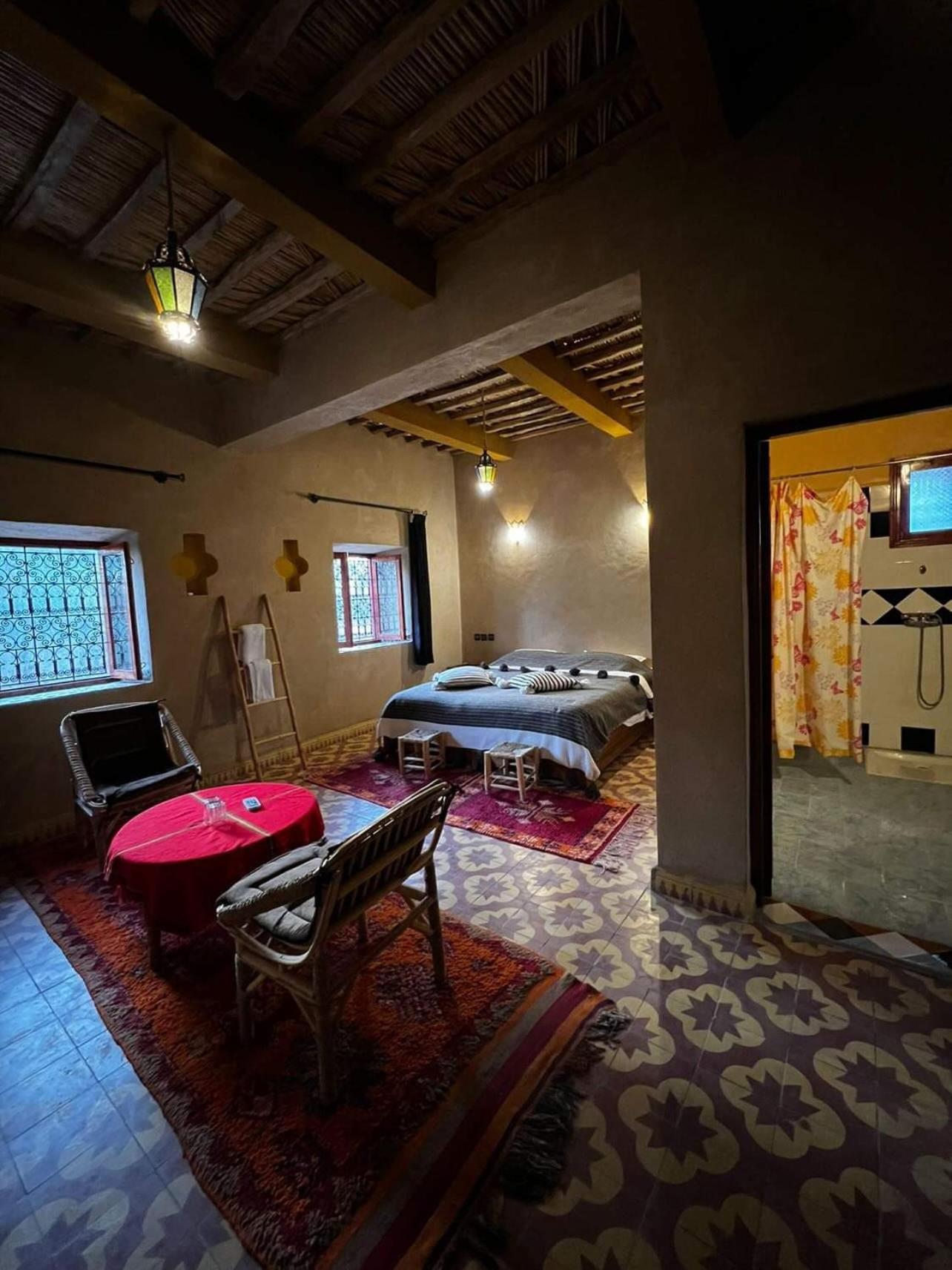 Double or Twin Room with Bathroom photo 3
