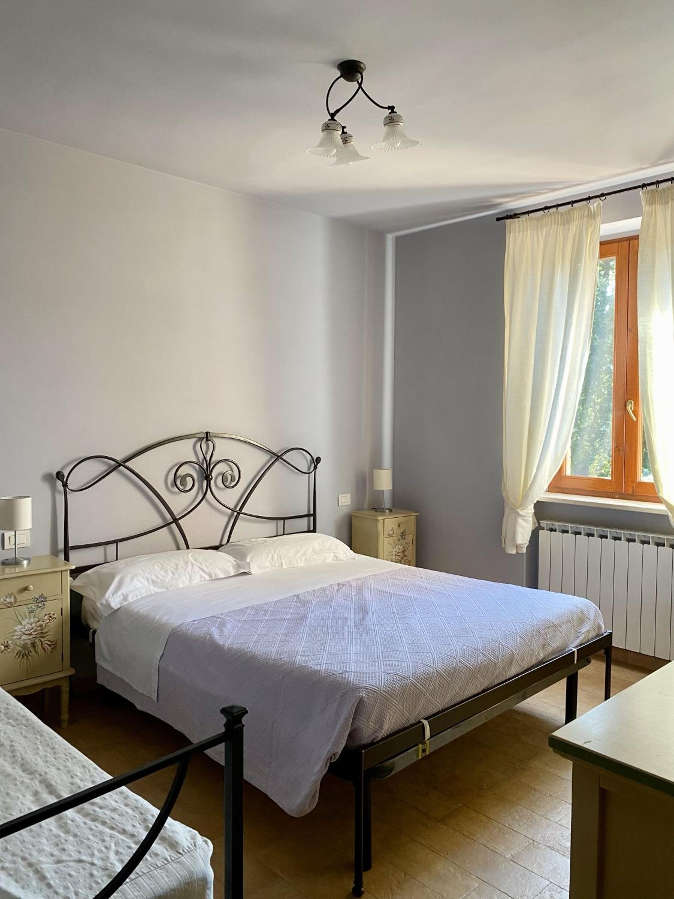 One-Bedroom Apartment with Balcony