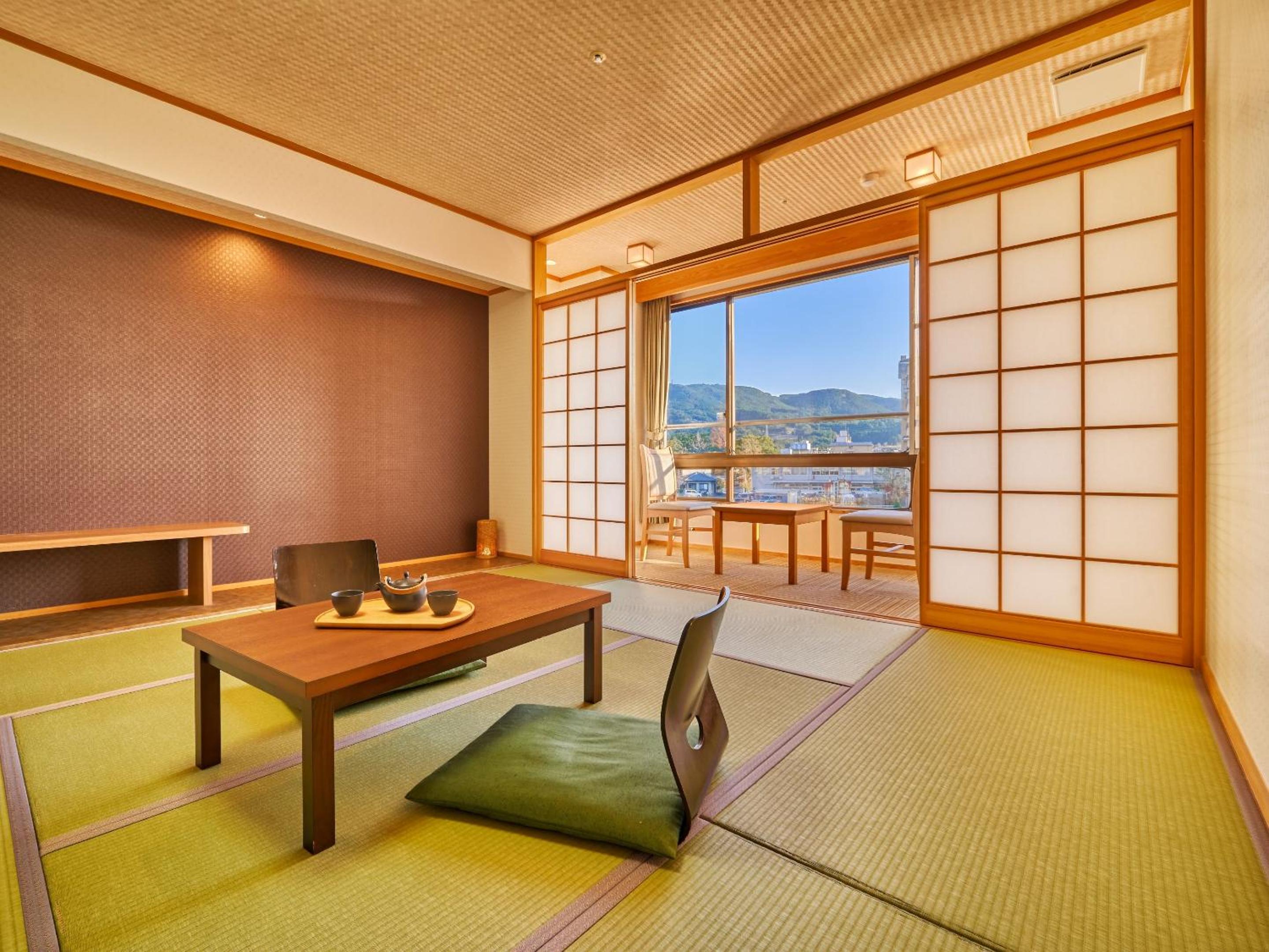 Standard Japanese-Style Room With City View photo 1