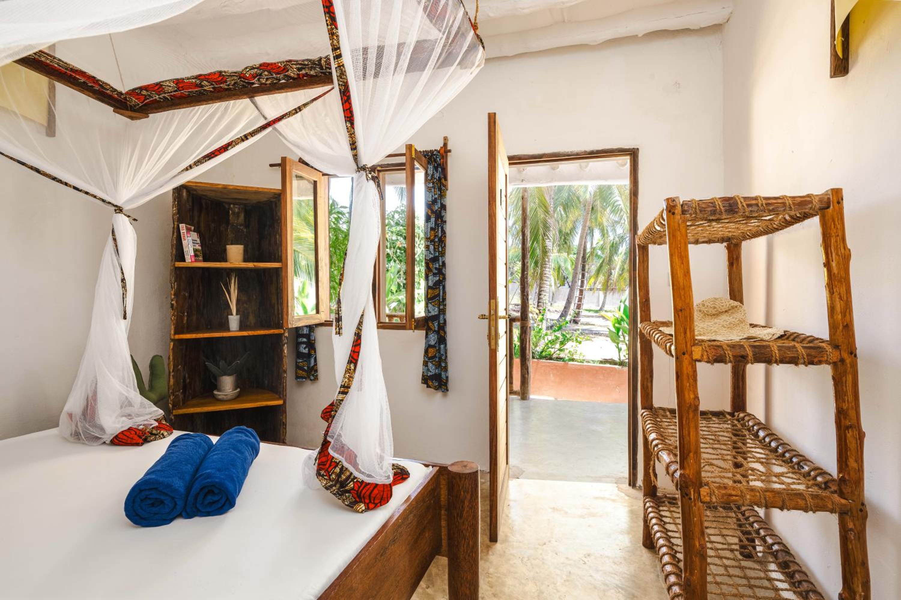 Double Room with Terrace - Photo 9
