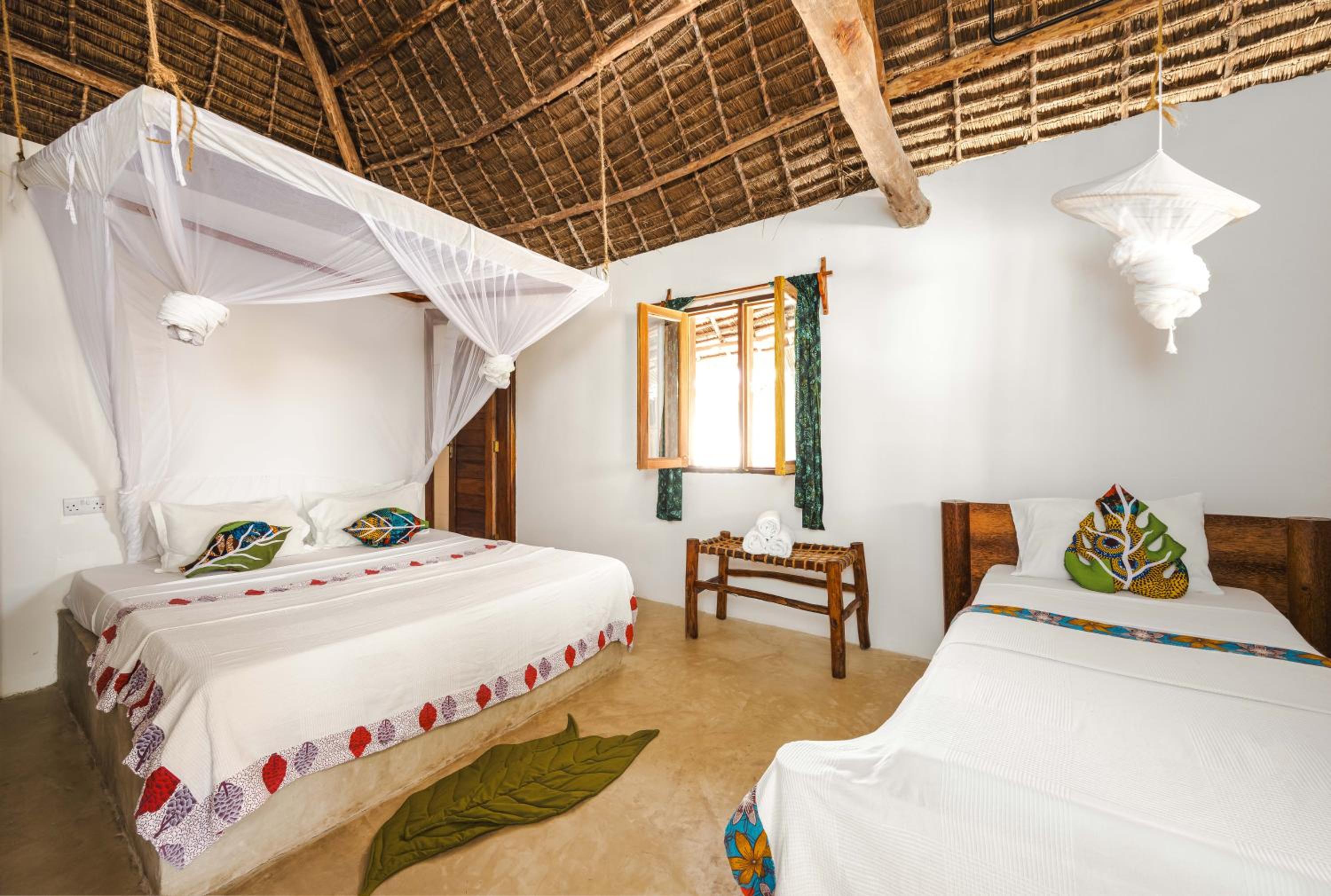  Deluxe Triple Room with Balcony - Photo 3