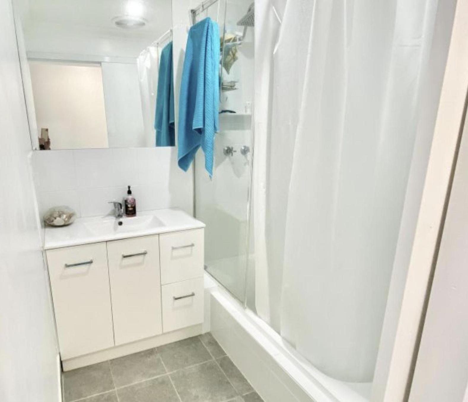 One-Bedroom House photo 2