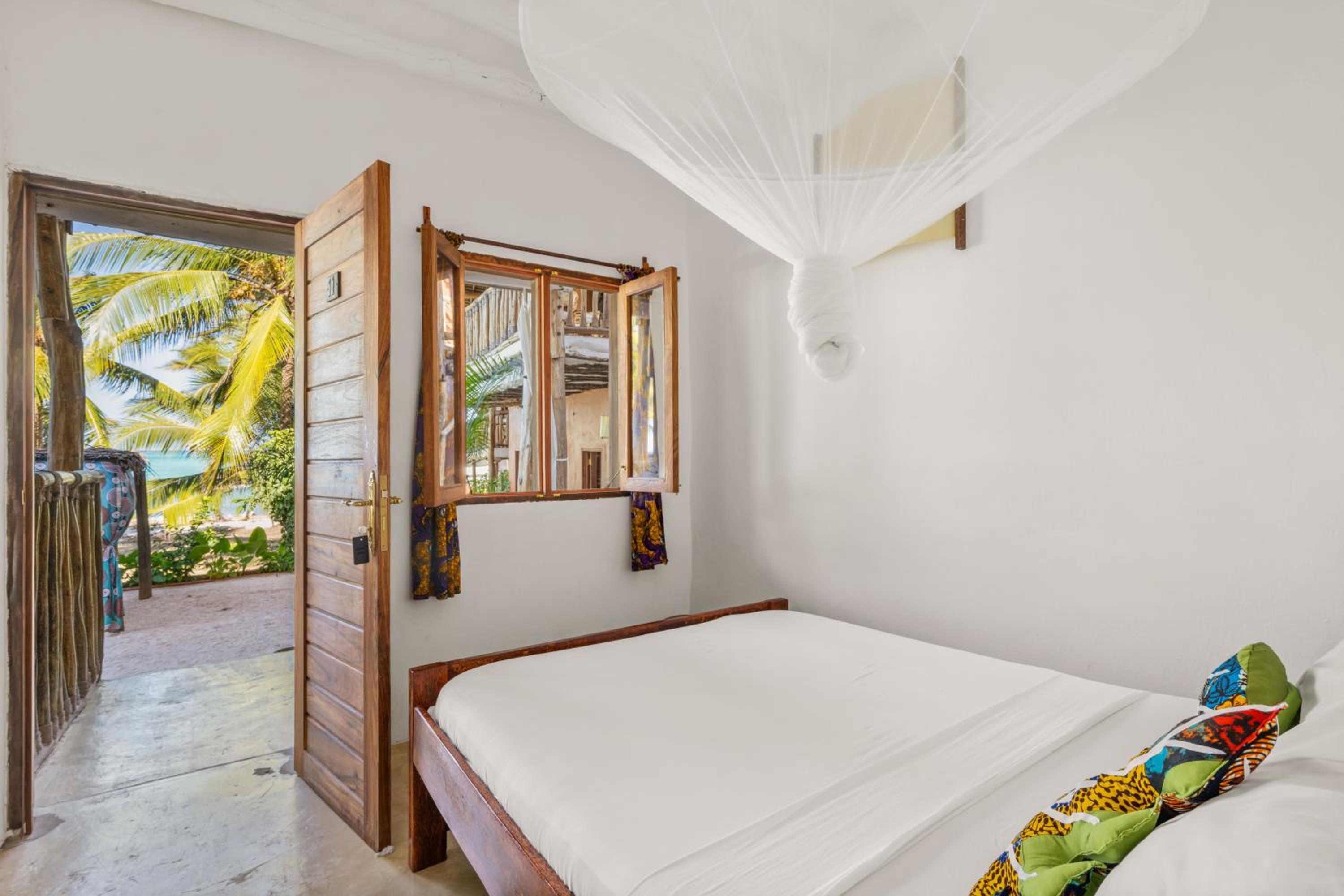 Double Room with Terrace - Photo 10