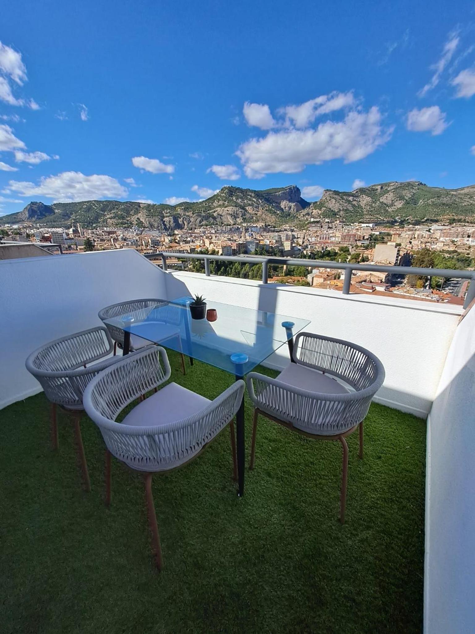 Penthouse Apartment - Photo 23
