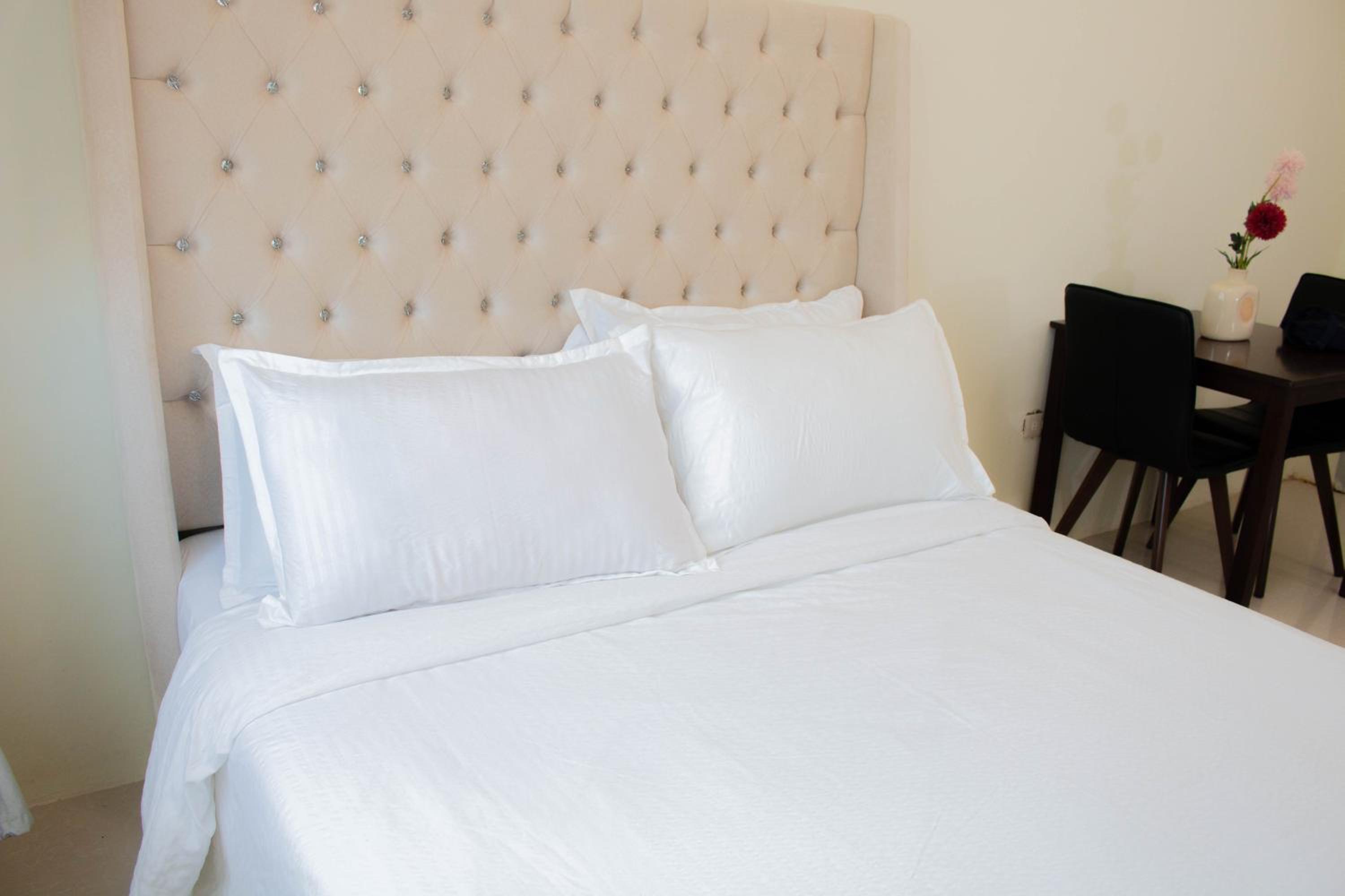 Deluxe Double Room (2 Adults + 1 Child) - Photo 174