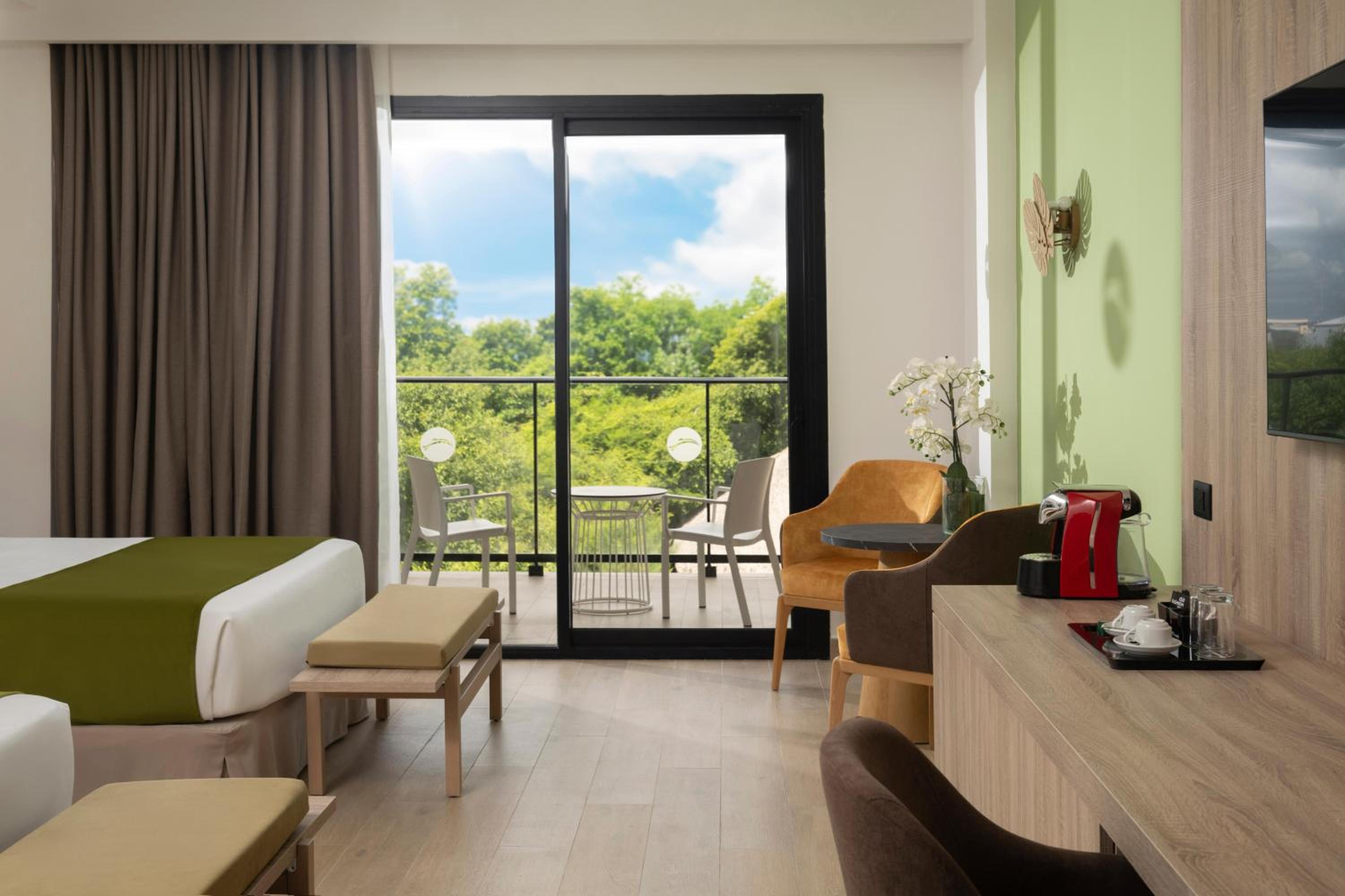 Junior Suite Garden View - Photo 3
