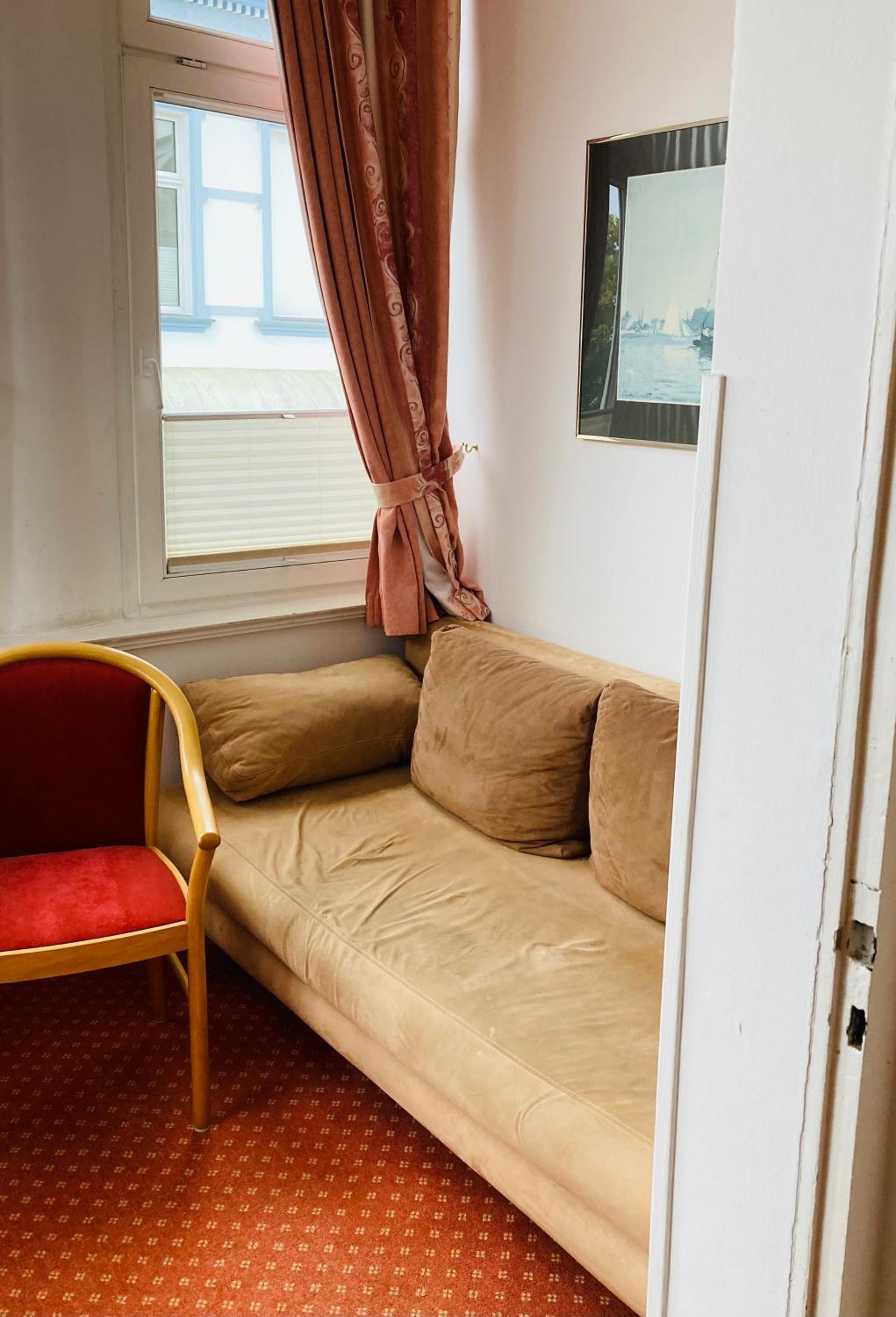 Junior Suite with Side Sea View thumbnail 5