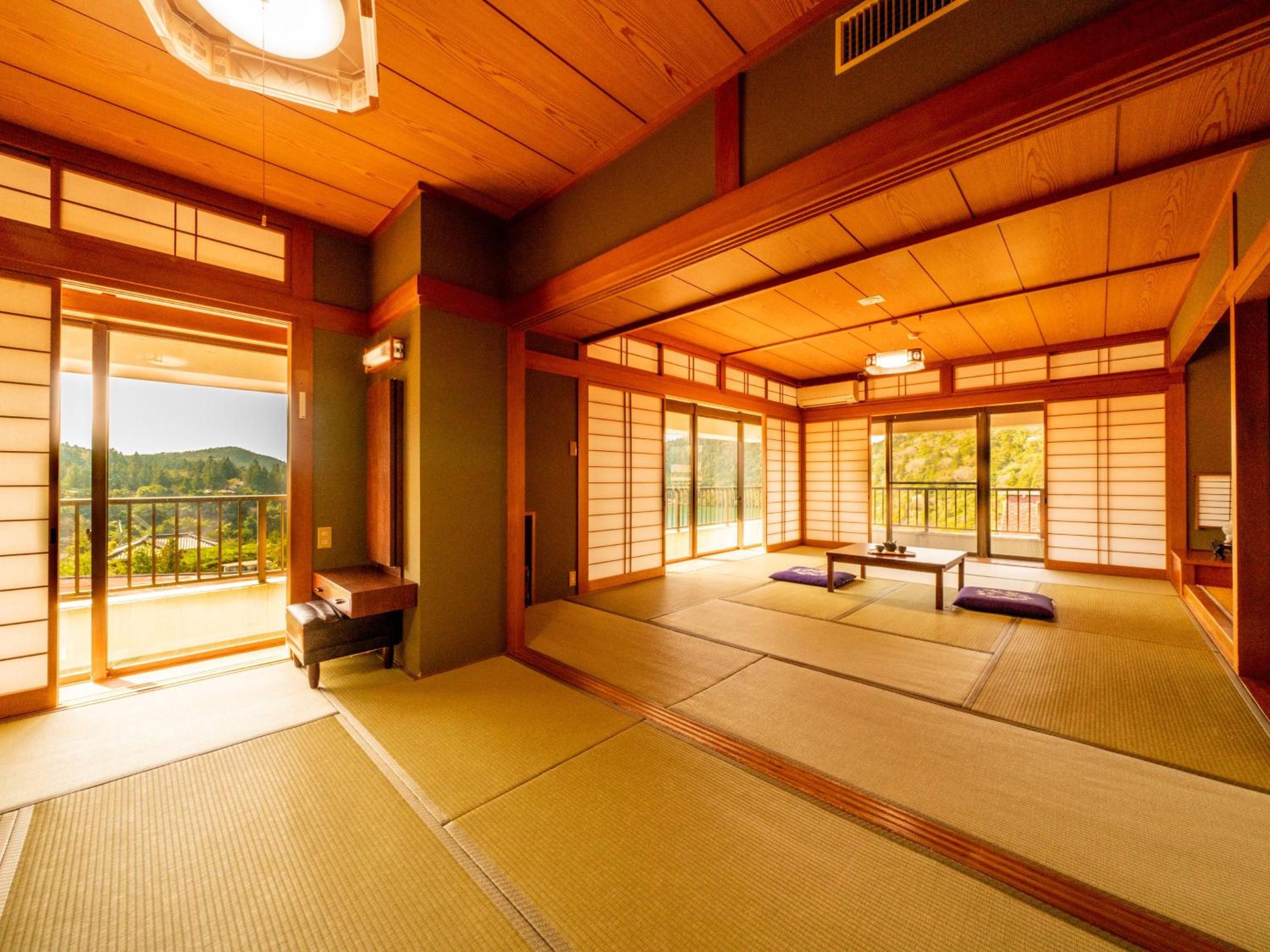 JuniorSuite Japanese-Western-Style-Room 3 spaces inside holds 10 people - Indoor Bath - Non-Smoking - Photo 1