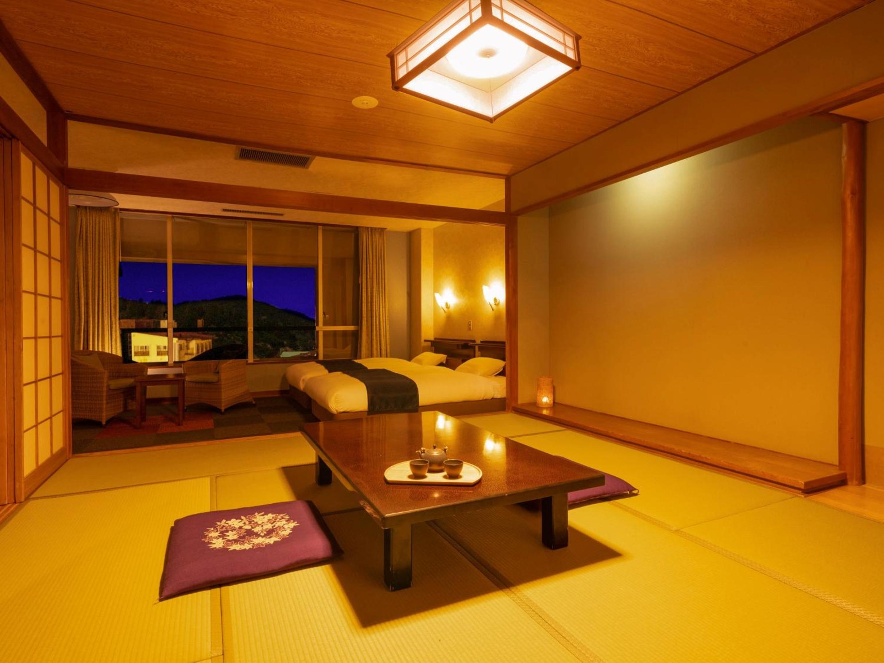 Standard Japanese-Western-Style-Room holds 5 people - Indoor Bath - Non-Smoking - Photo 1
