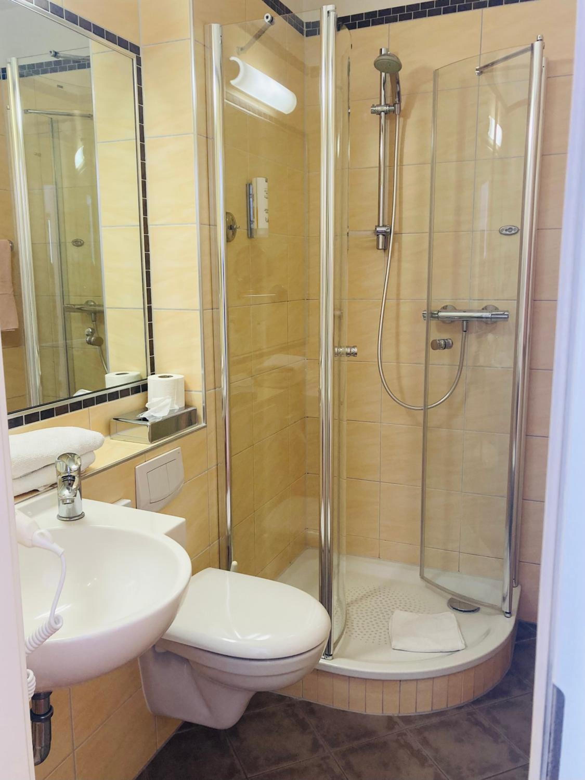 Double Room with Side Sea View and Balcony