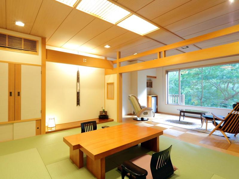 Japanese-Style Superior Room with Shared Bathroom photo 1