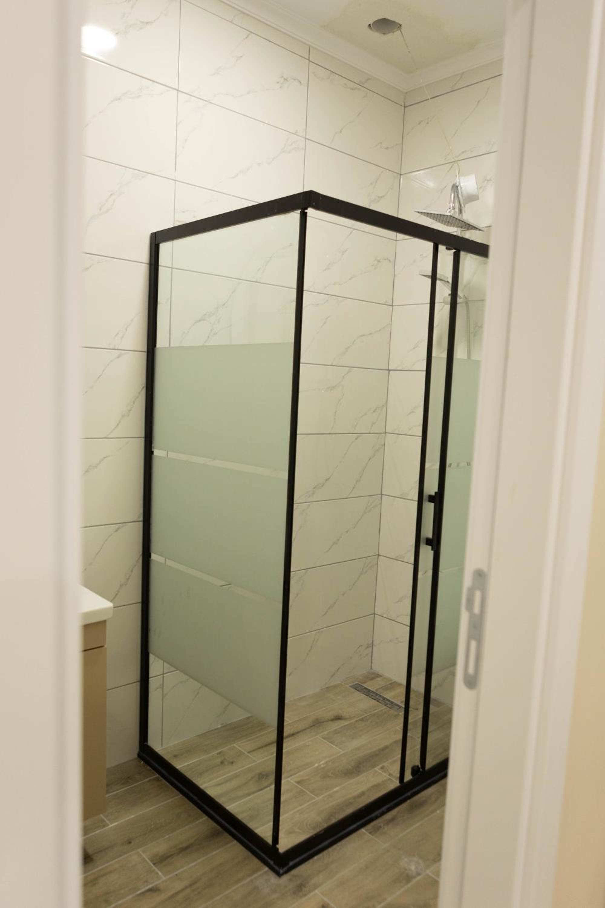 Standard Double Room - Photo 4