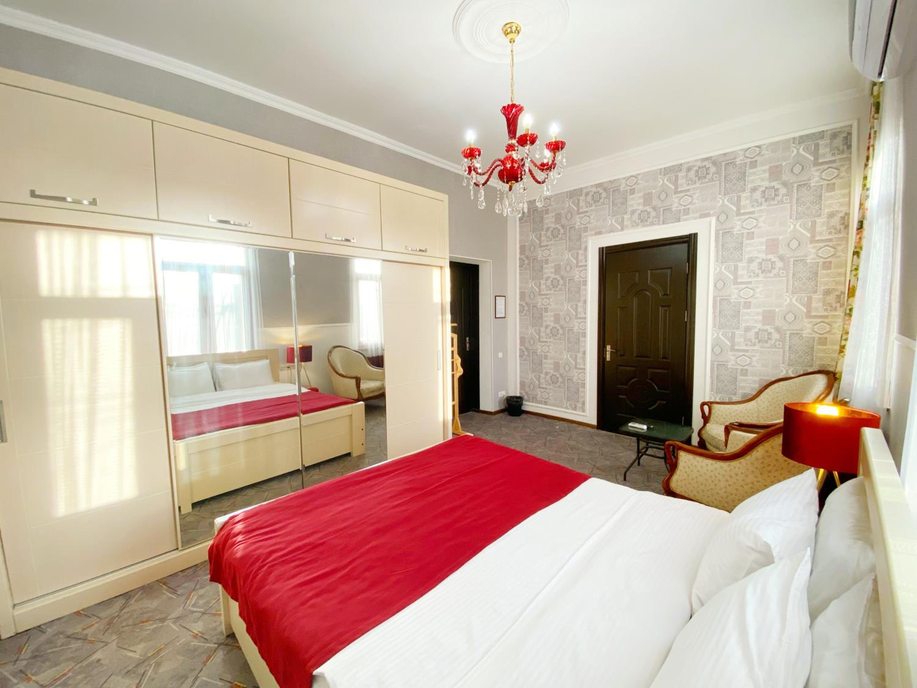 Deluxe Double Room - Photo 5