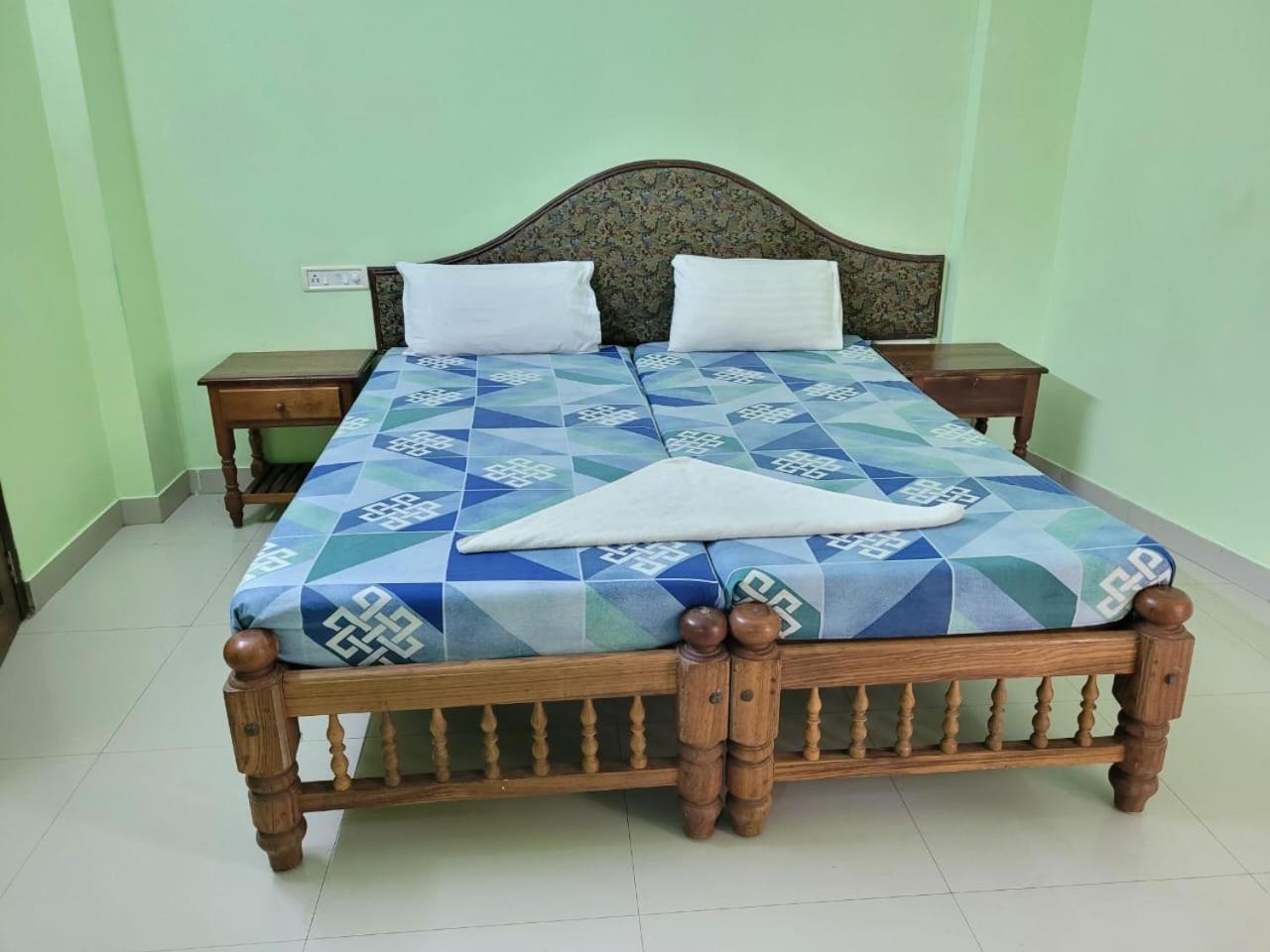 Budget Double Room photo 3
