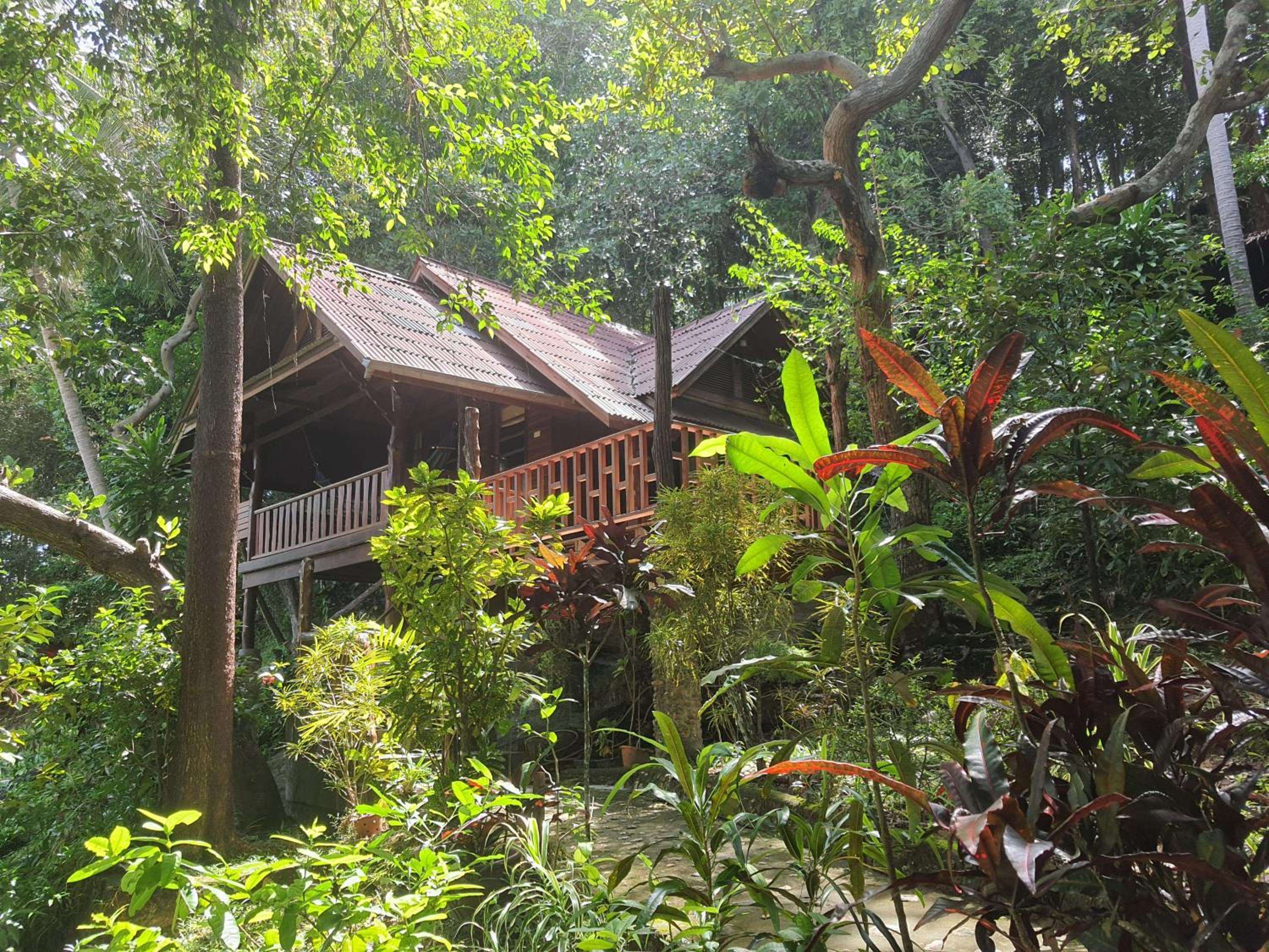Deluxe Bungalow with Sea View - AC Room photo 2