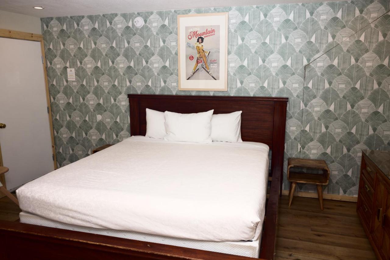 Junior studio suite, 1 king bed