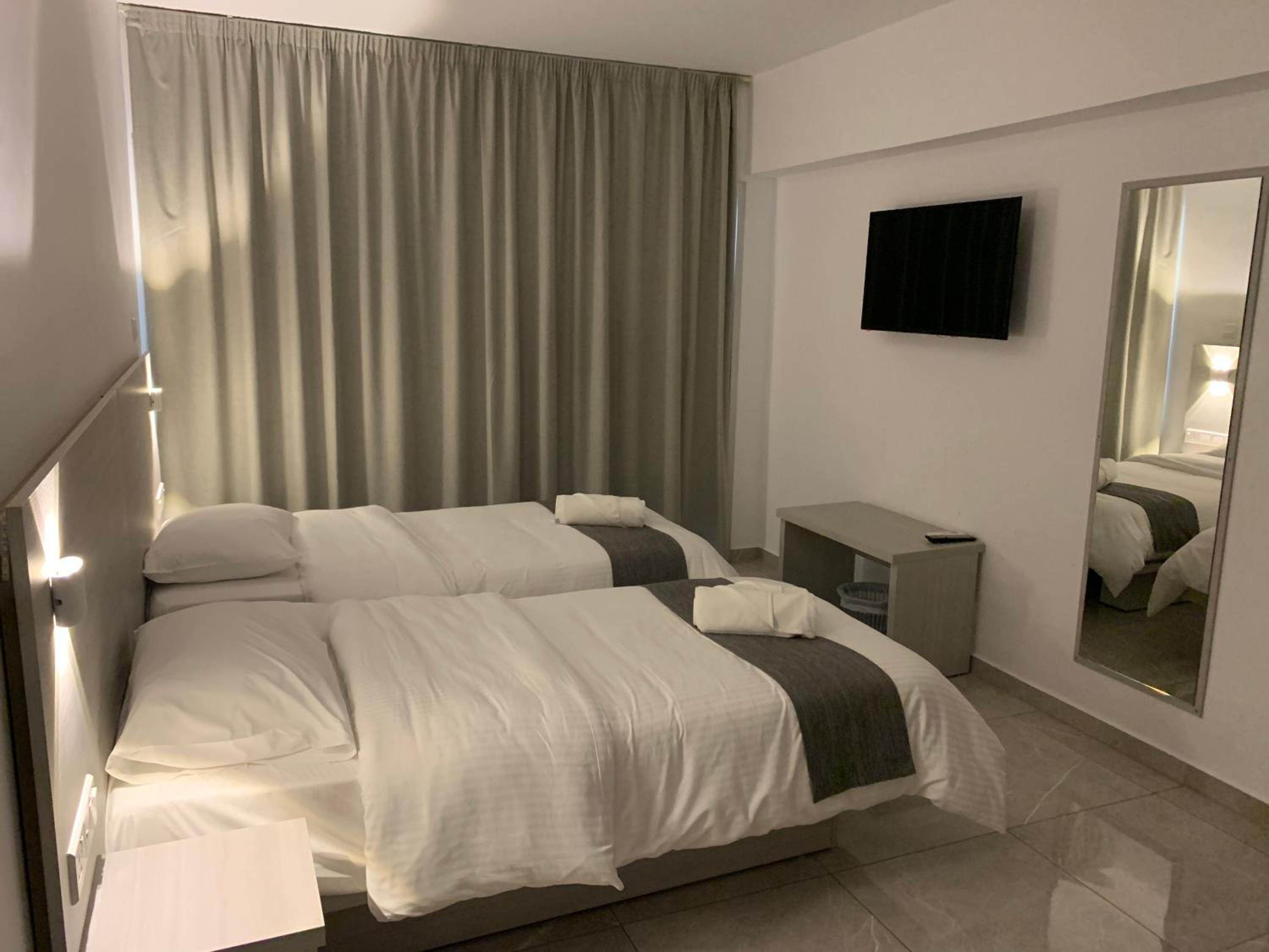 Suite with Balcony - Photo 1