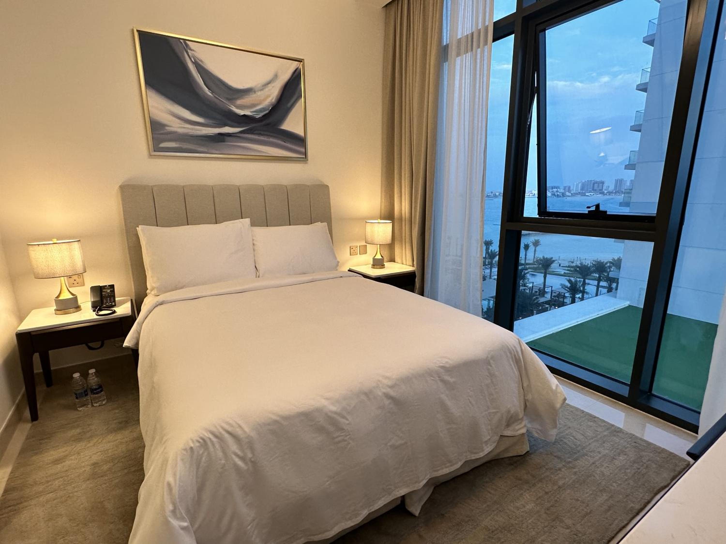 Three-Bedroom Premium Apartment with Resort View