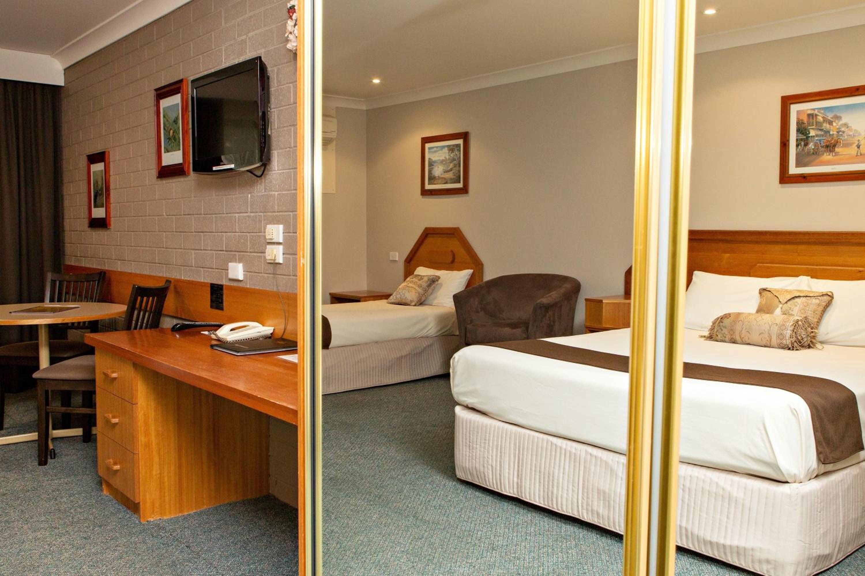 Queen Suite