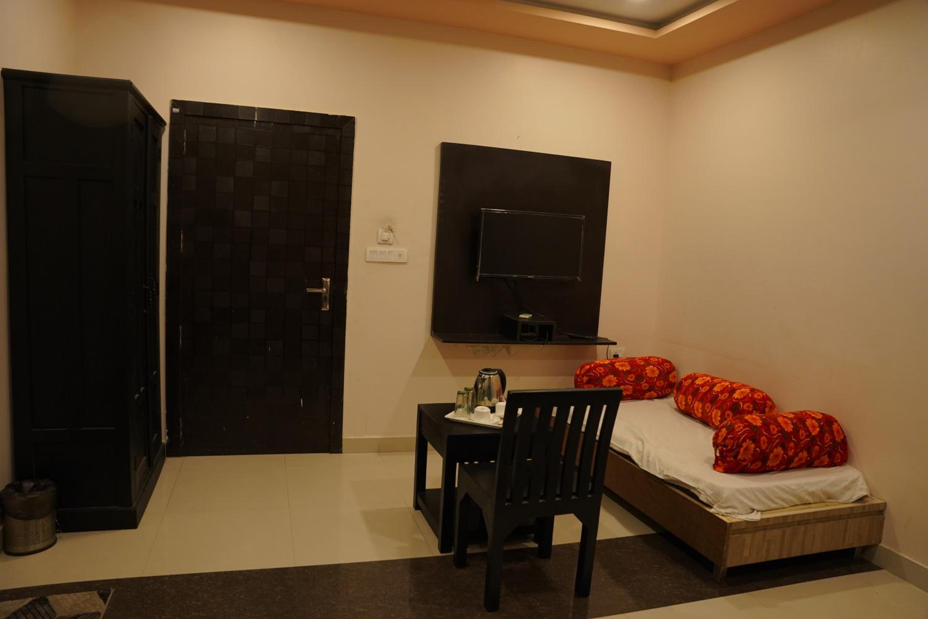 Deluxe Triple Room photo 1