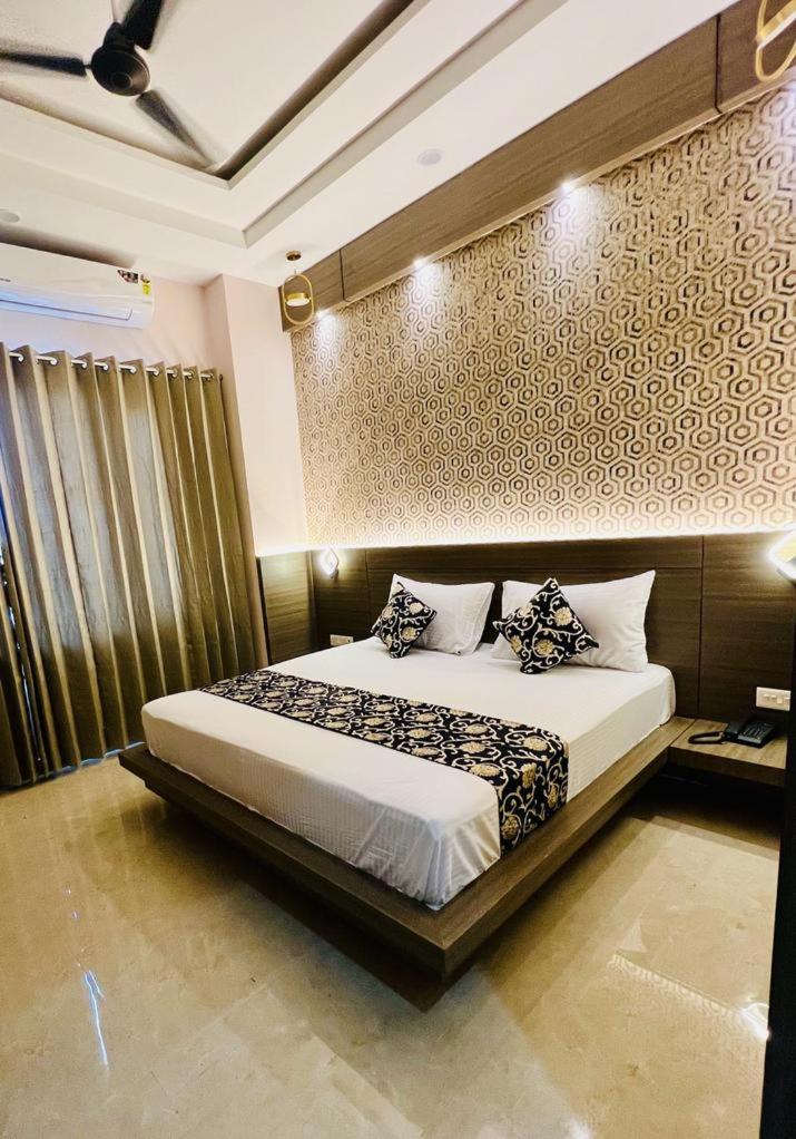 Superior King Room photo 1