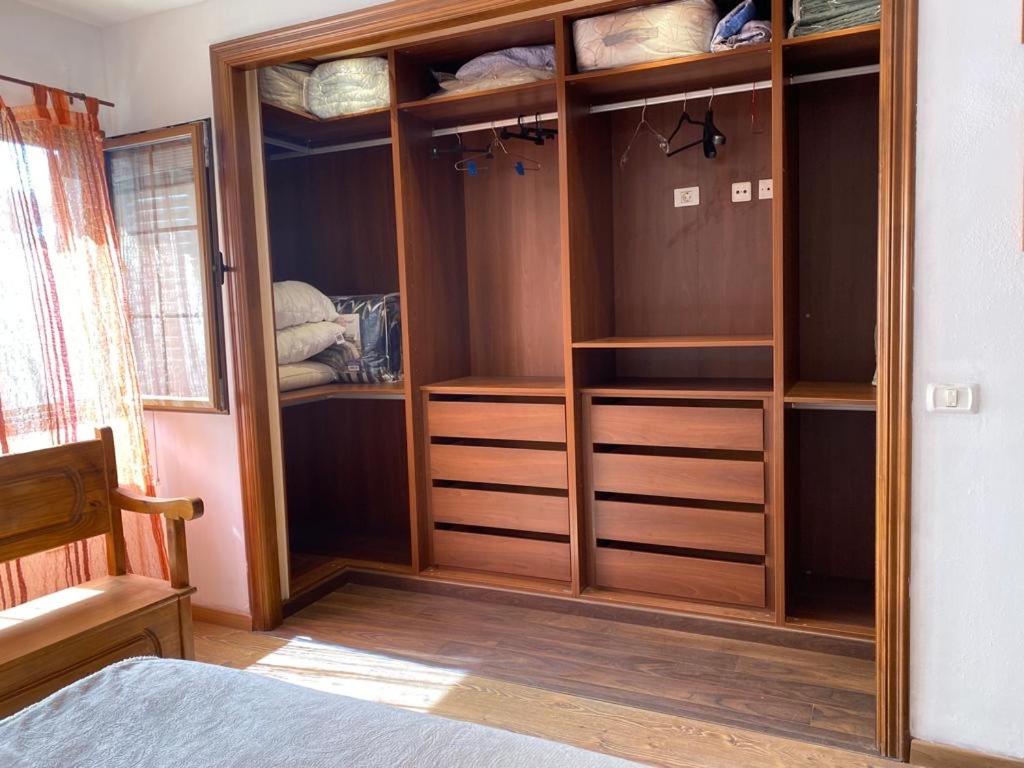 Casa de tres habitaciones