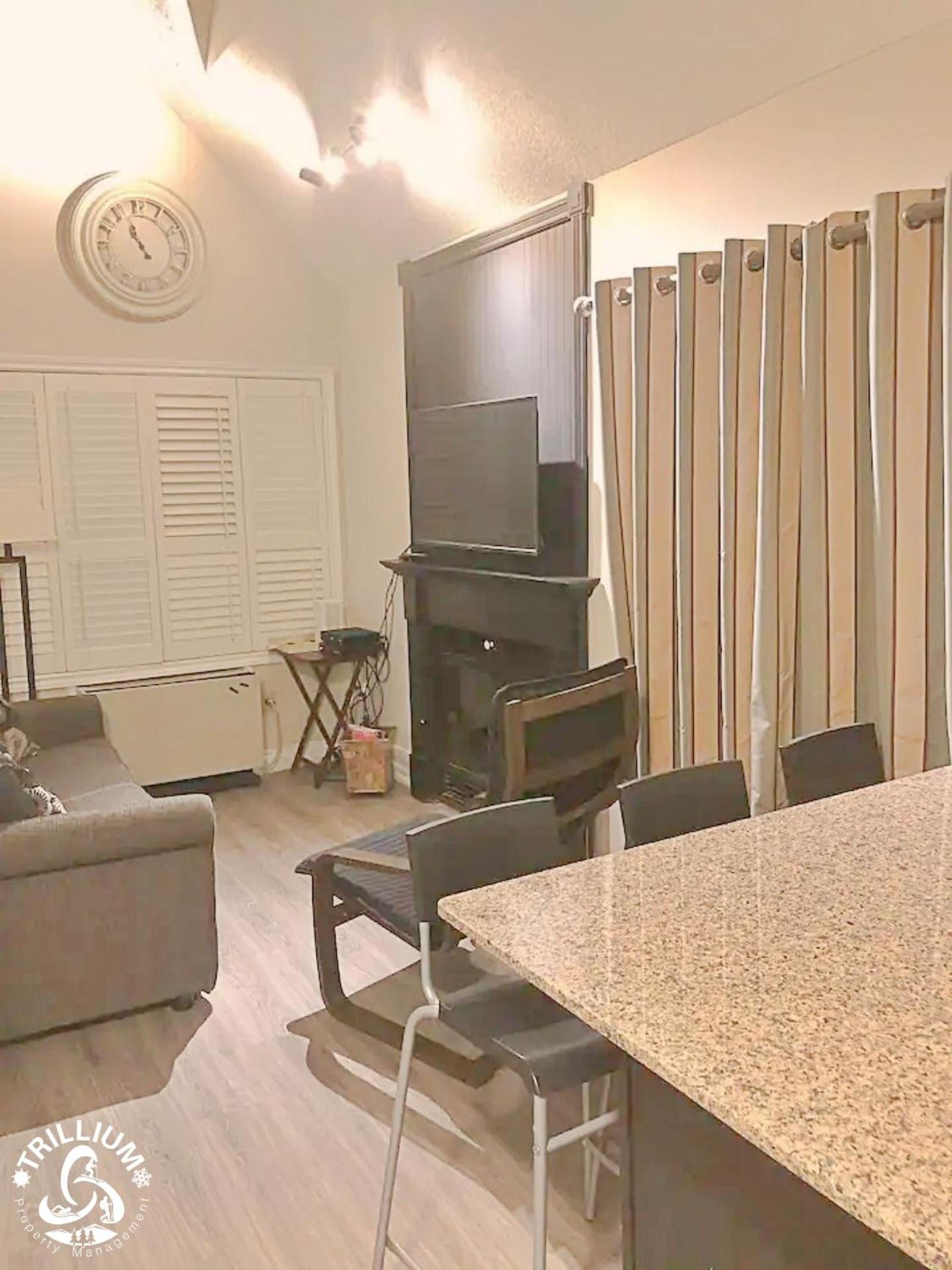 Two-Bedroom Apartment photo 3