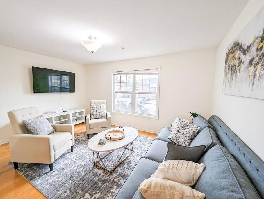 Two-Bedroom Apartment photo 1