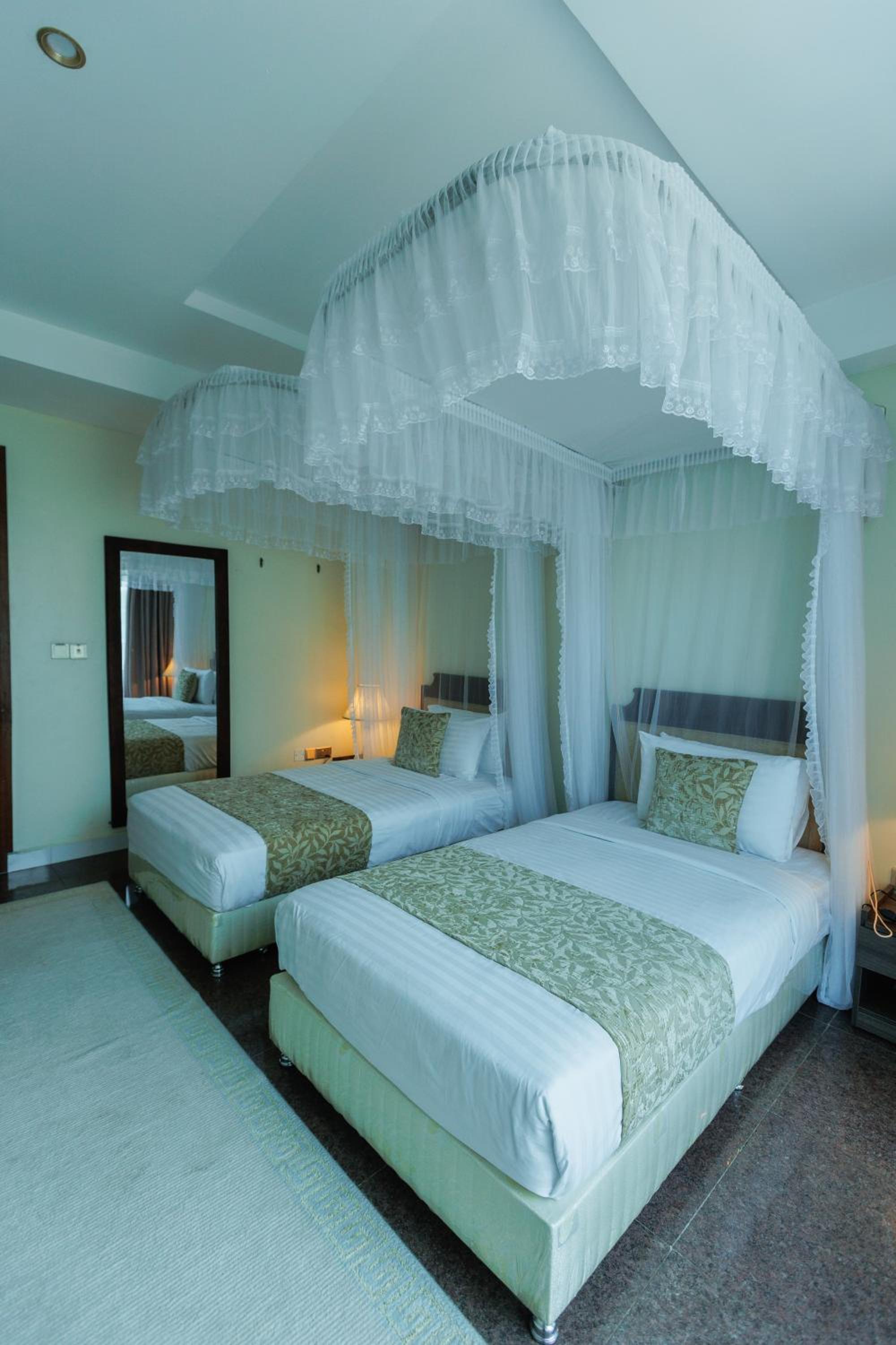 Twin Room With Windows
