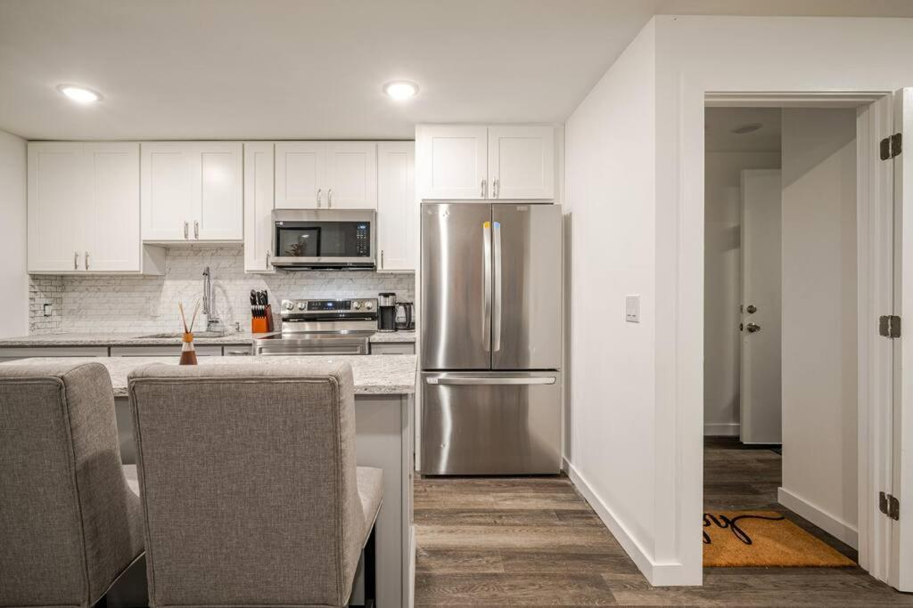 One-Bedroom Apartment photo 3
