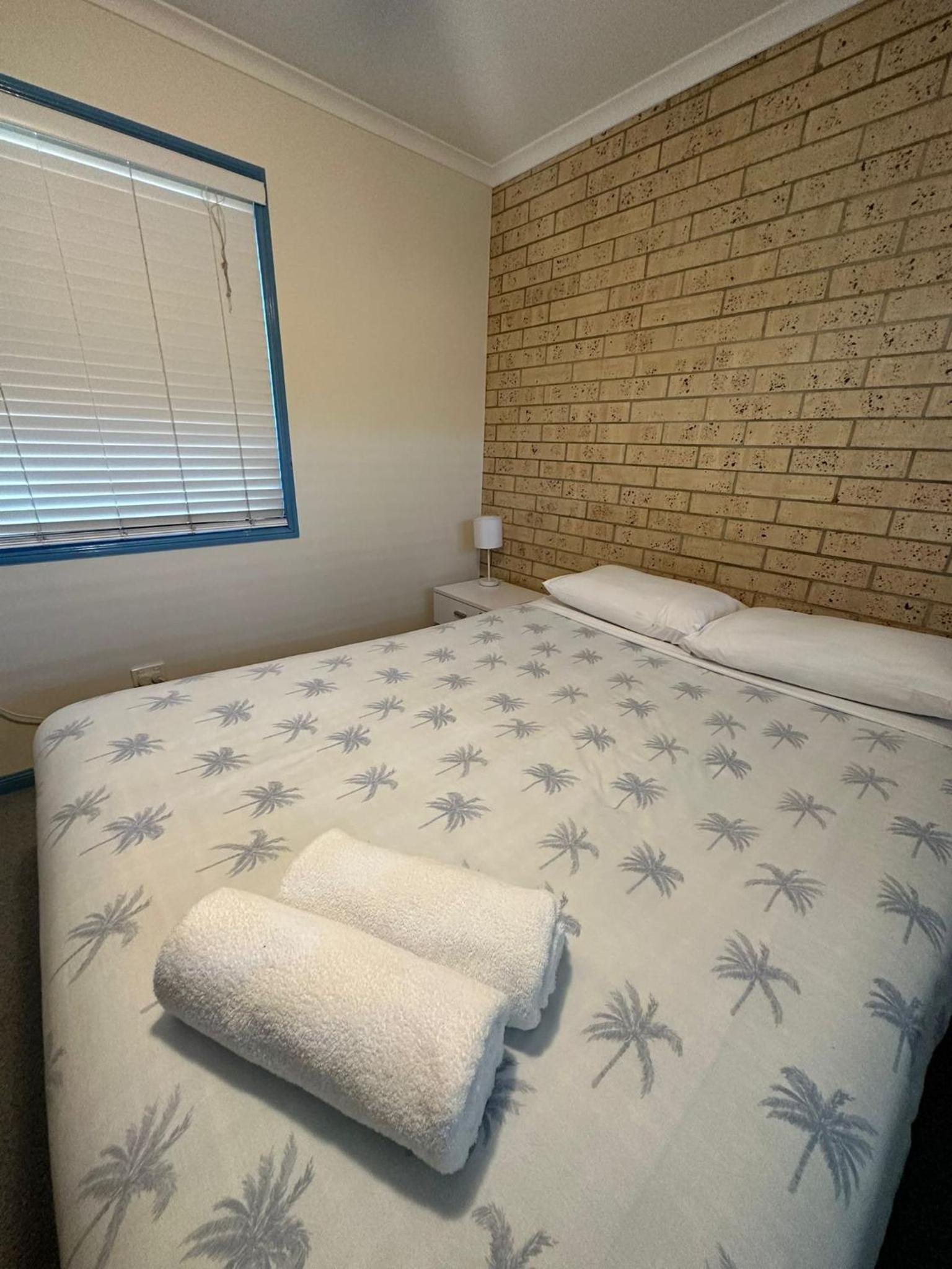 Budget Double Room with Shared Bathroom photo 1