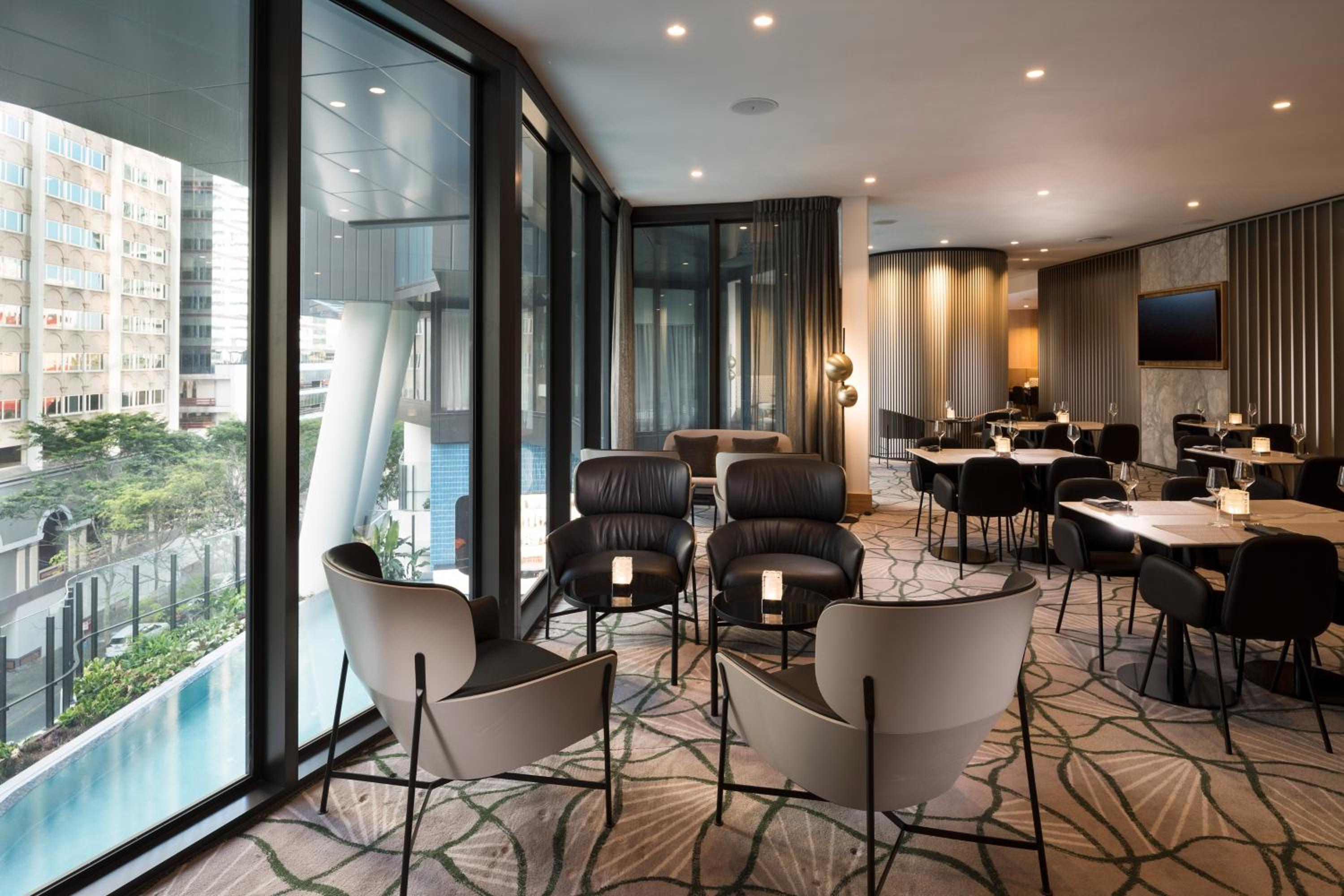 Club Twin Room with River View - Executive Level