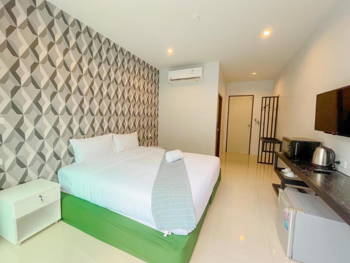 Superior Room with Pool Access