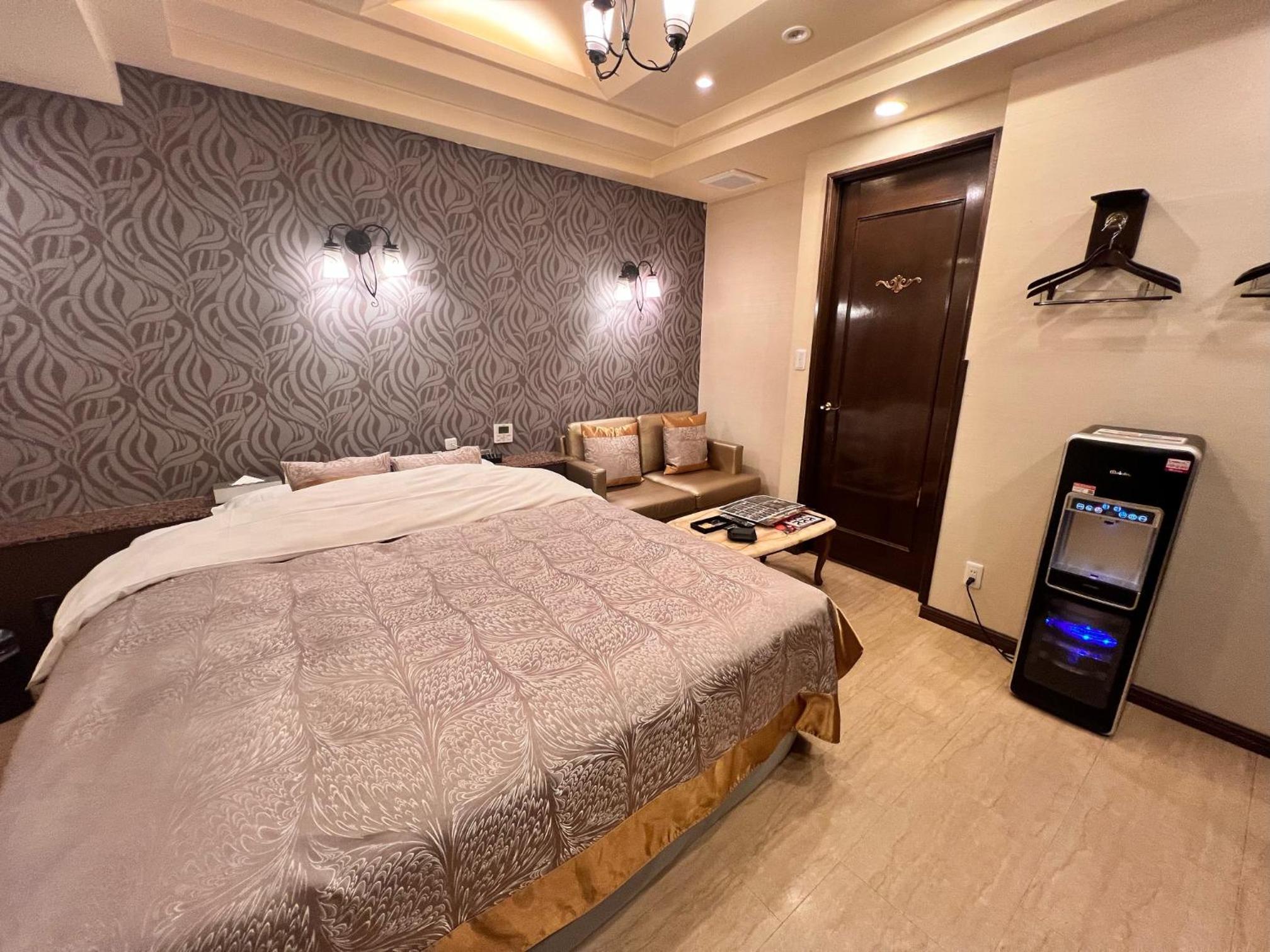 Economy Double Room - Photo 3
