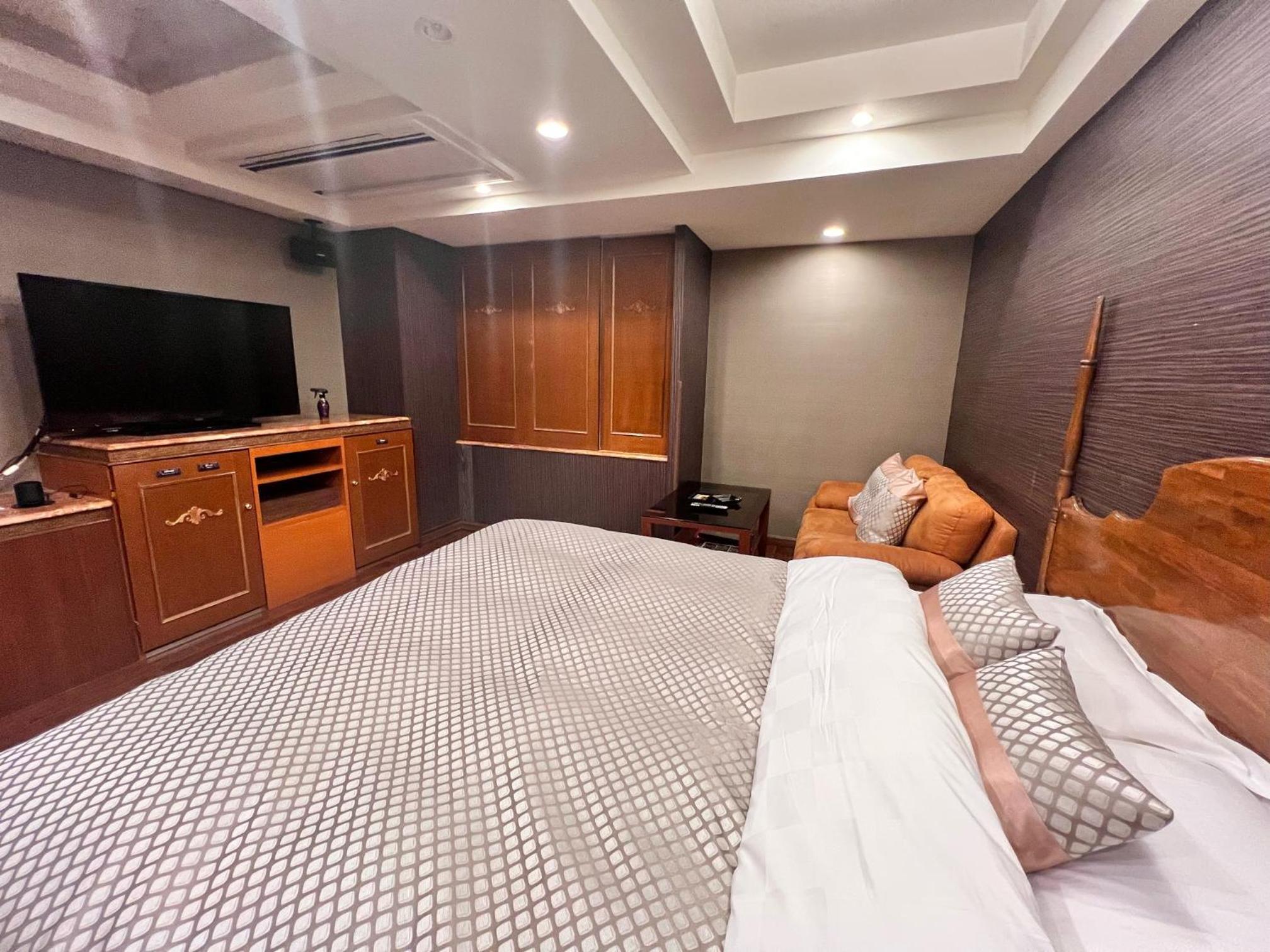 Standard Double Room - Photo 4