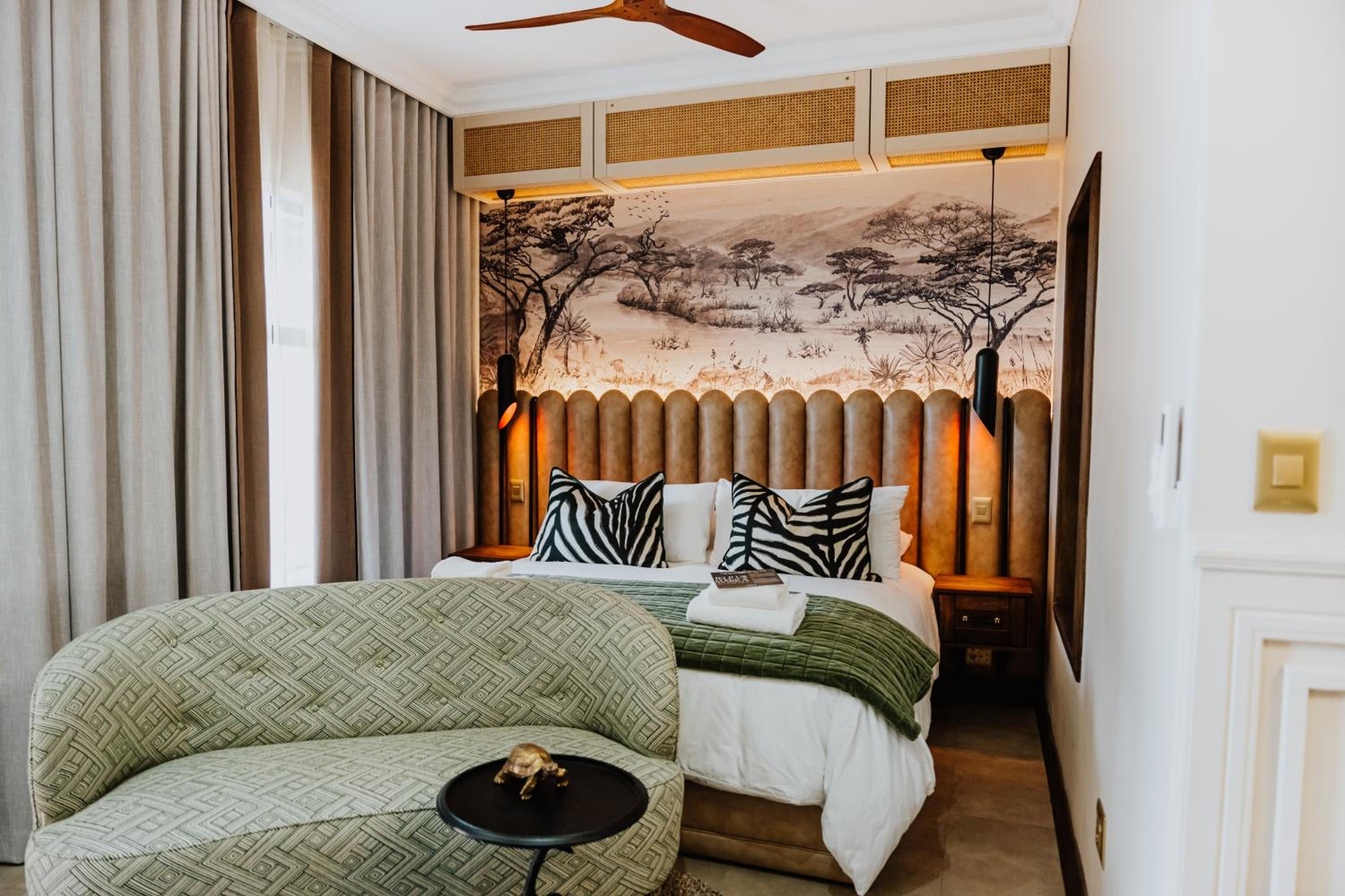 Superior King Room photo 1