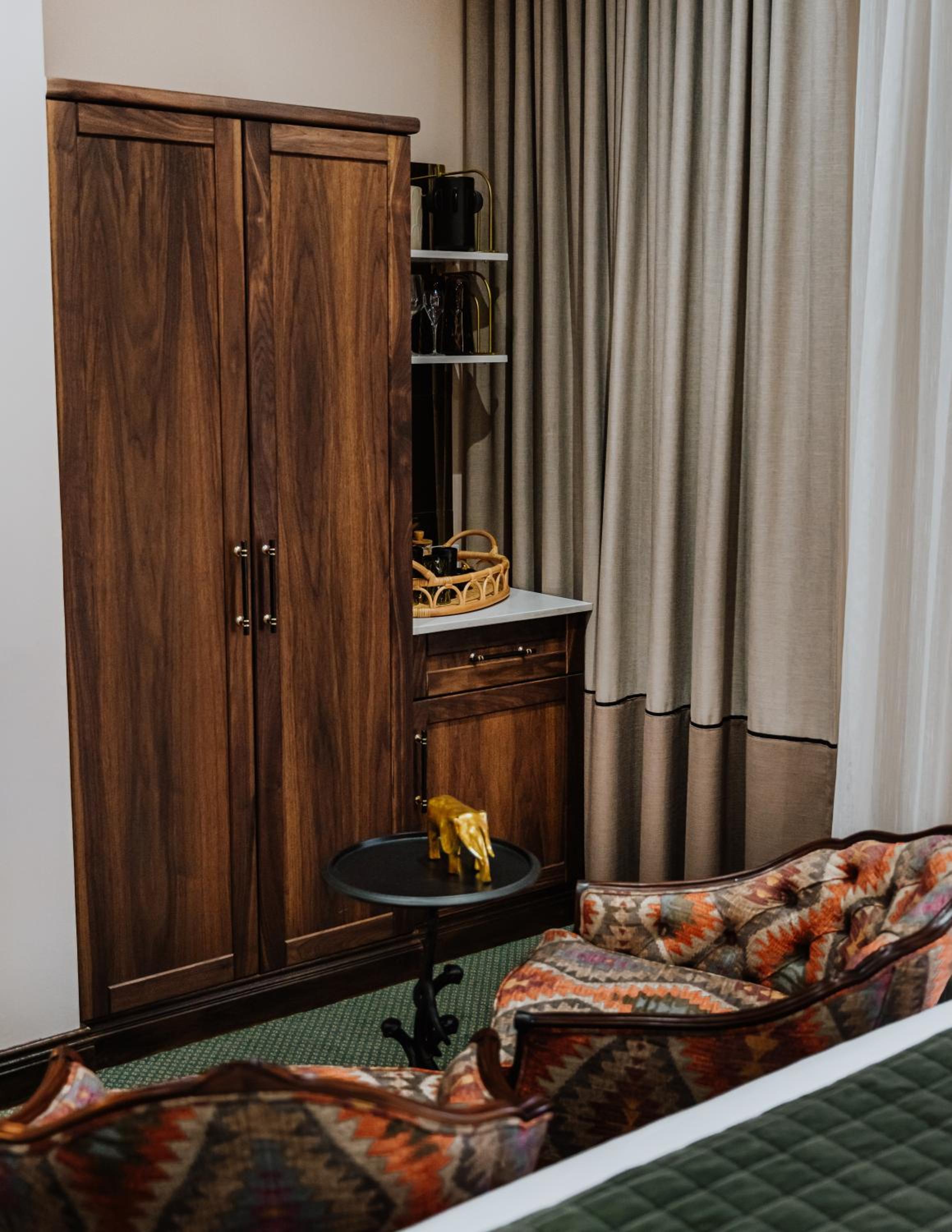 Deluxe King Room photo 3