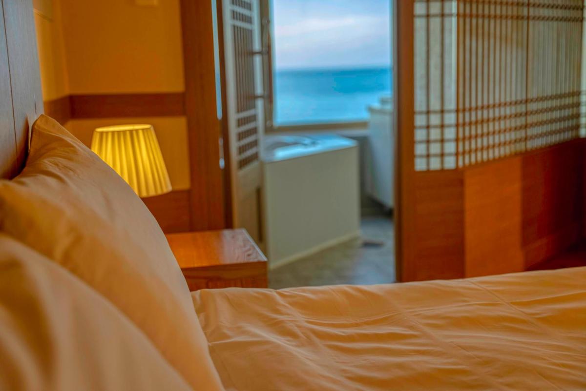 Deluxe Double Room with Bath photo 1