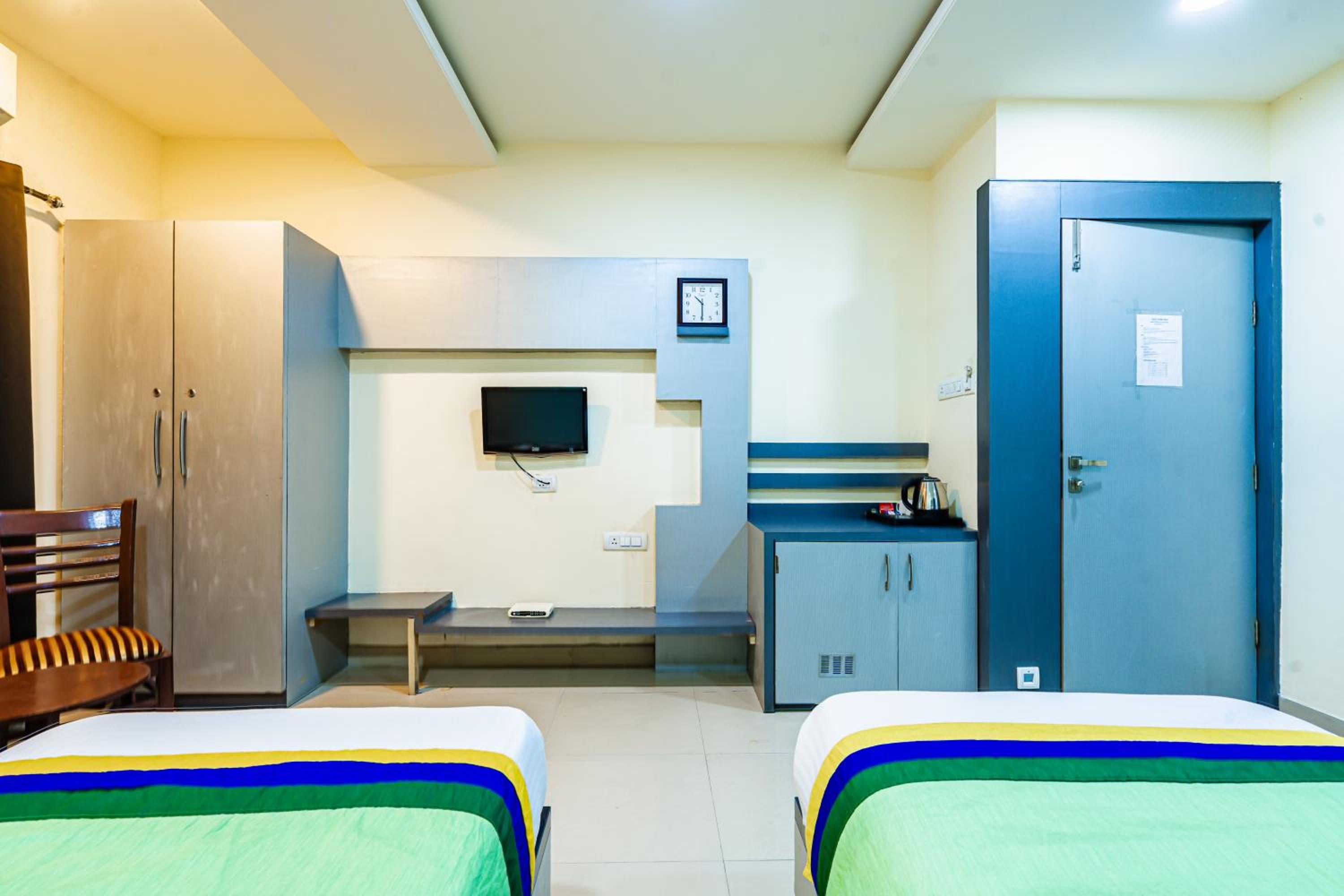 Standard Double Room - Photo 4