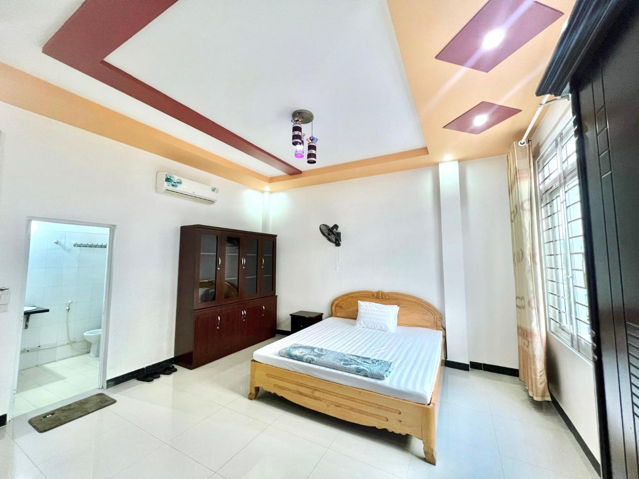 Standard King Room