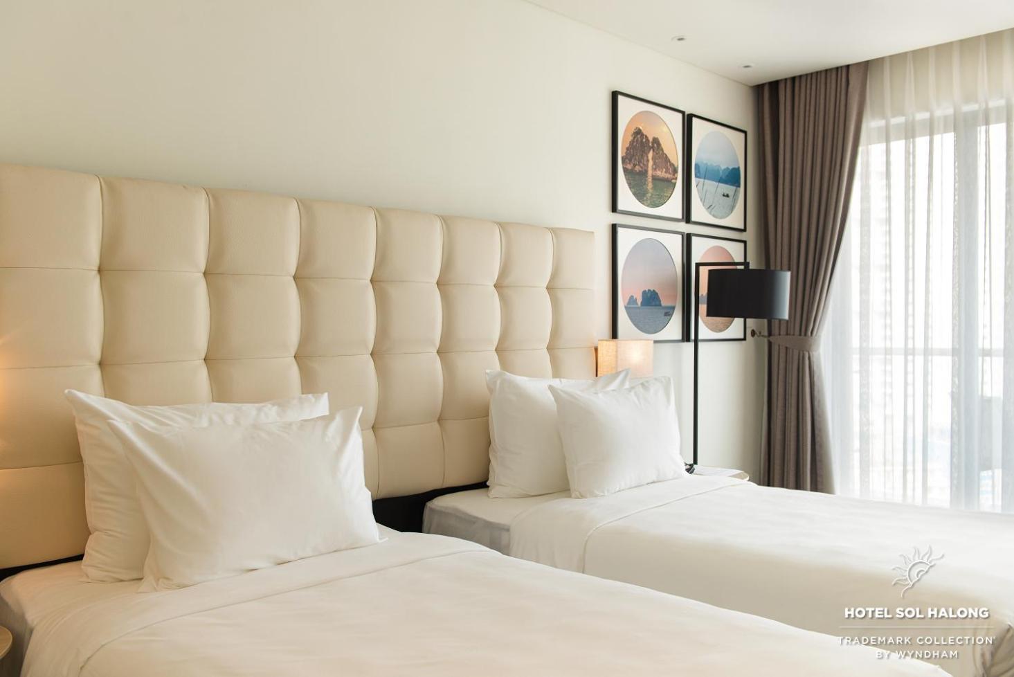 Deluxe Twin Room with City View - Non-Smoking - Photo 2