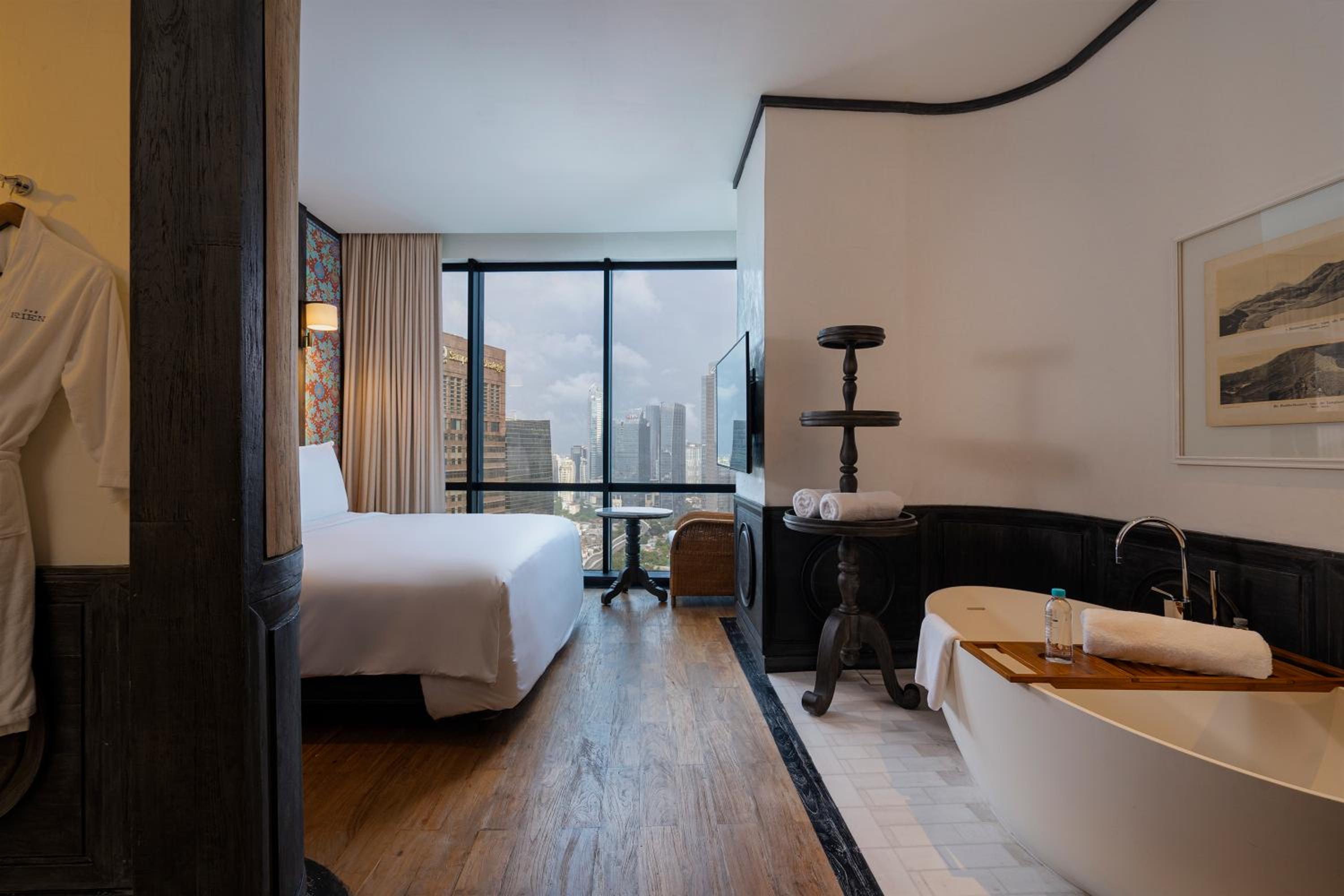 Orient Room - King Bed