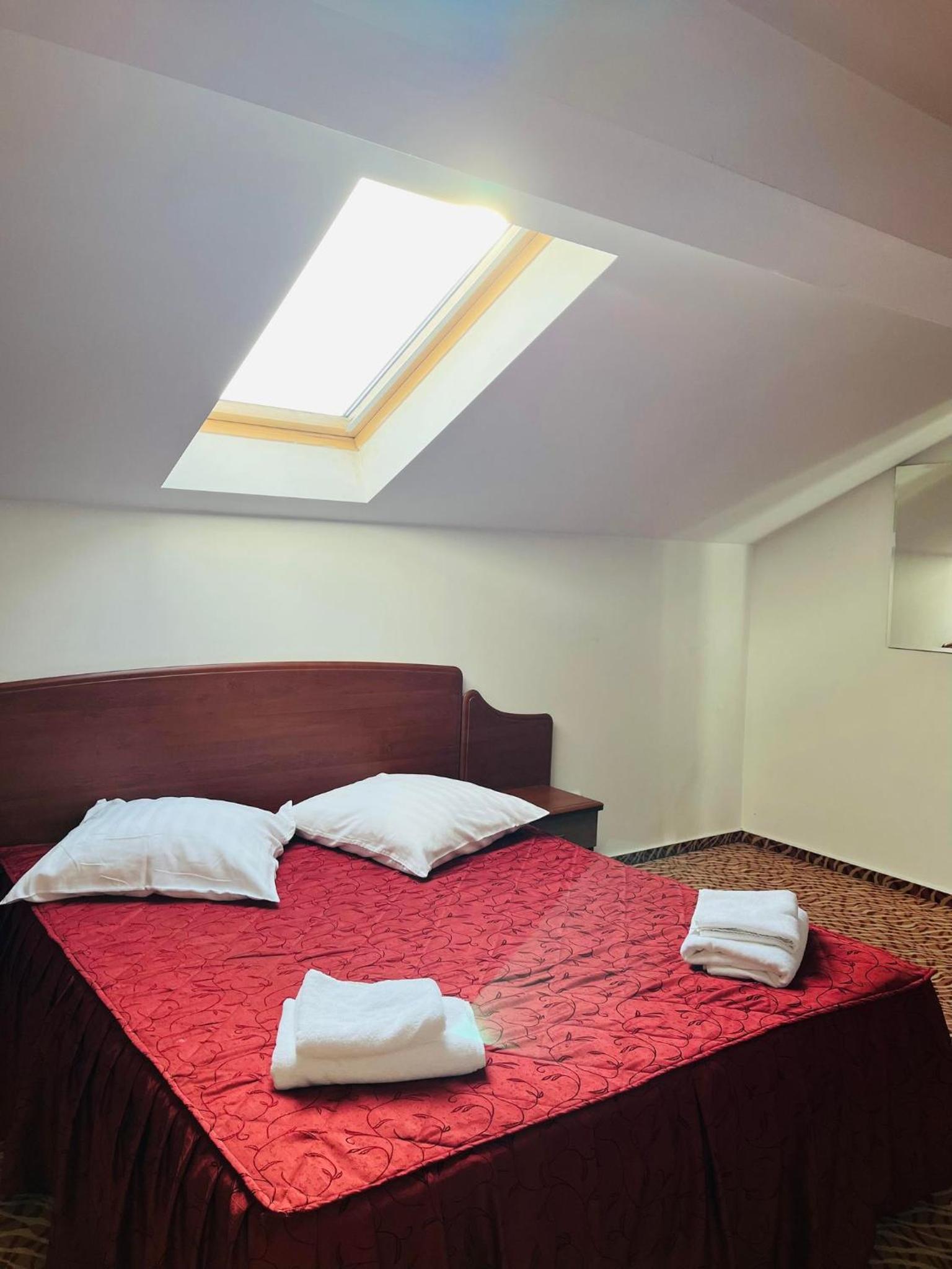 Standard Double Room photo 2