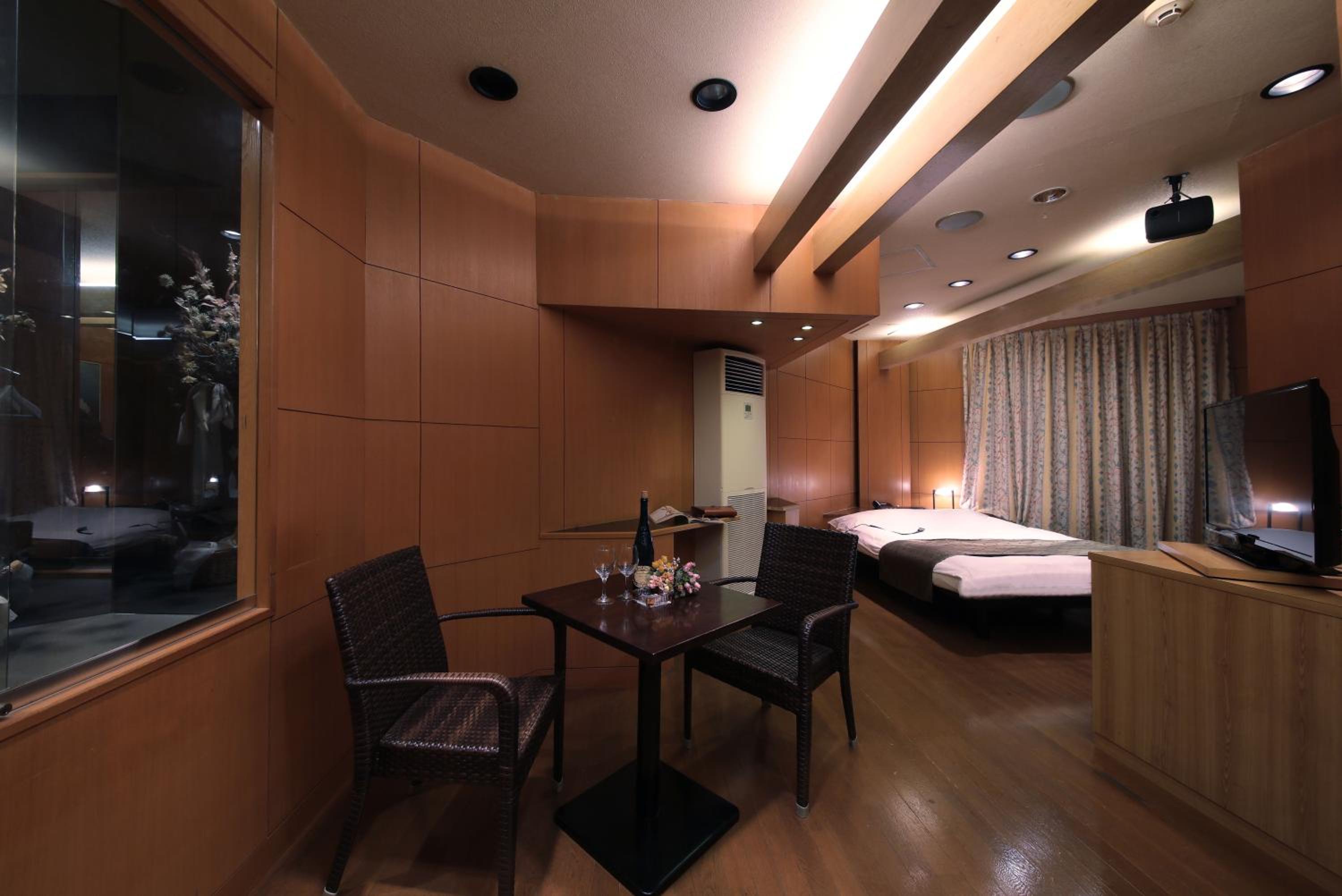 Standard Double Room - Photo 3