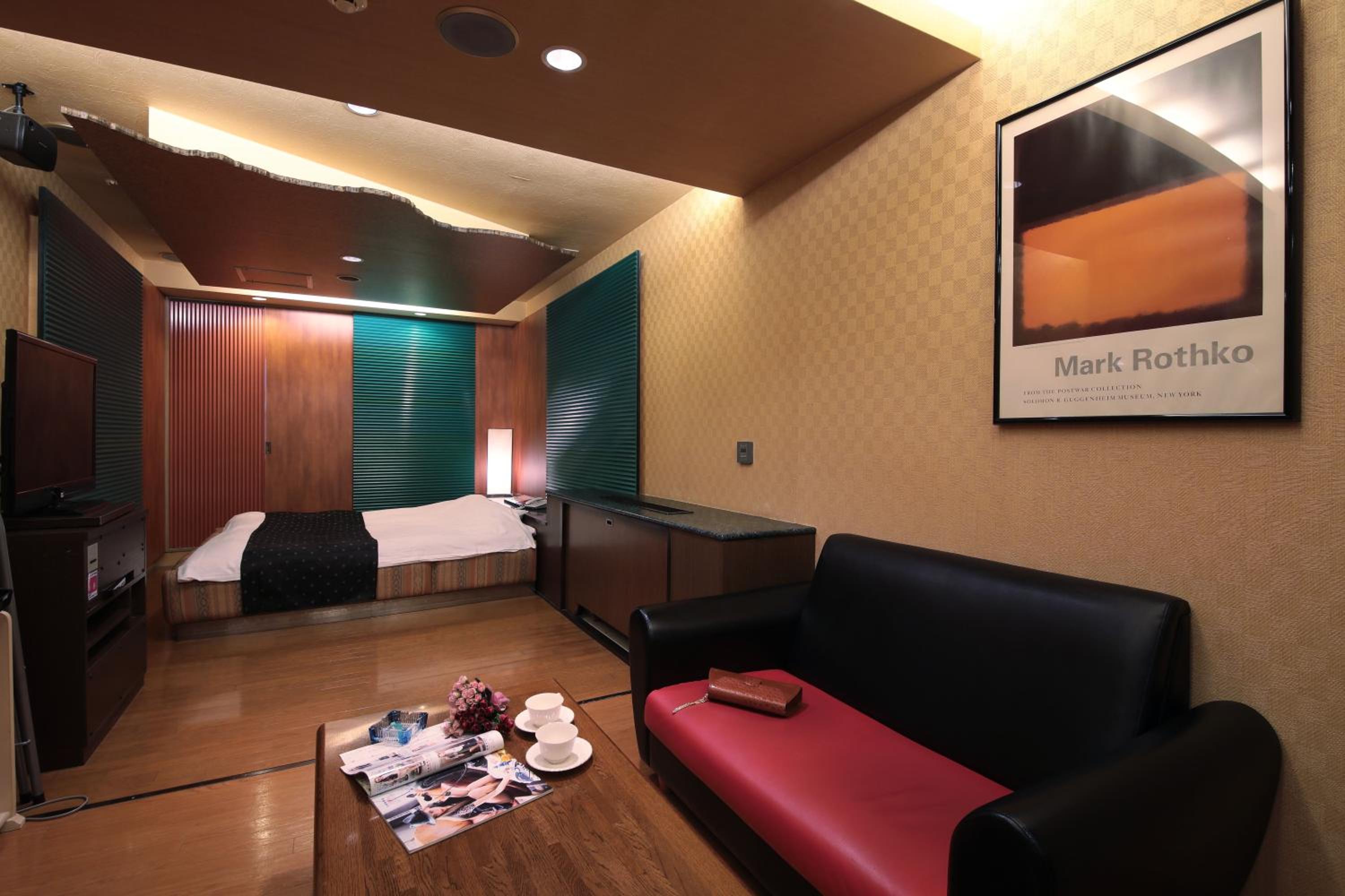 Standard Double Room - Photo 7